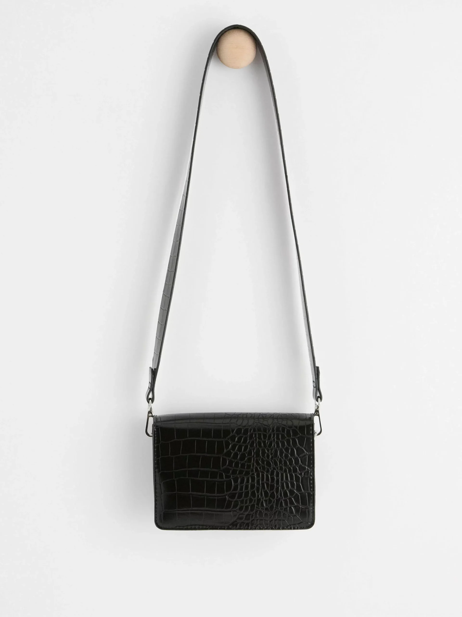 Accessoarer>Lindex Krokodilmonstrad Axelremsvaska Black