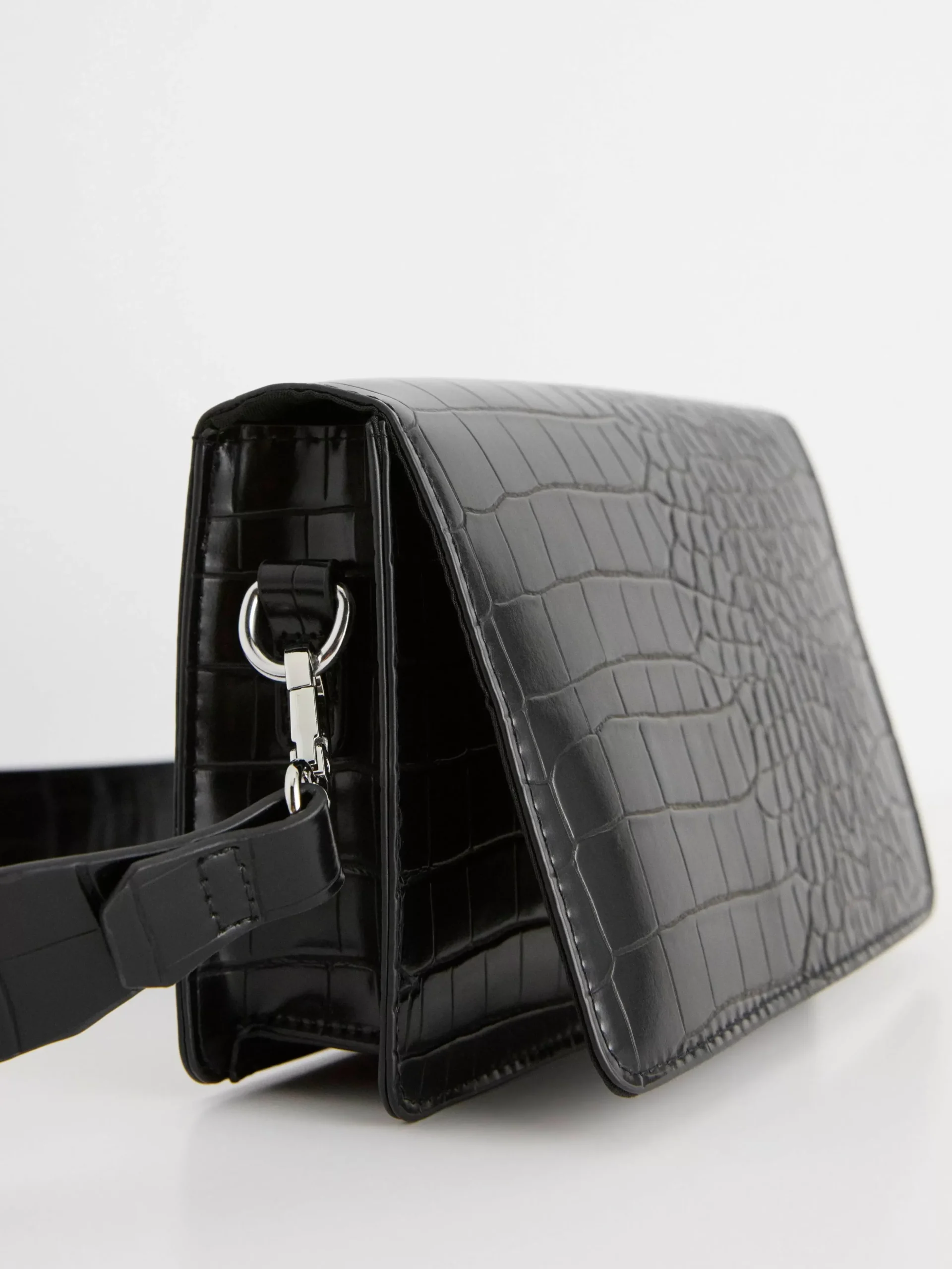 Accessoarer>Lindex Krokodilmonstrad Axelremsvaska Black