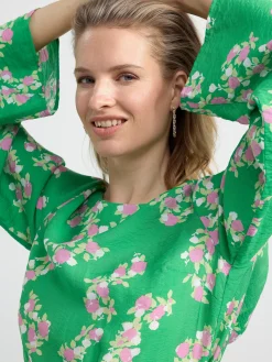 Klänningar><noscript><img width=