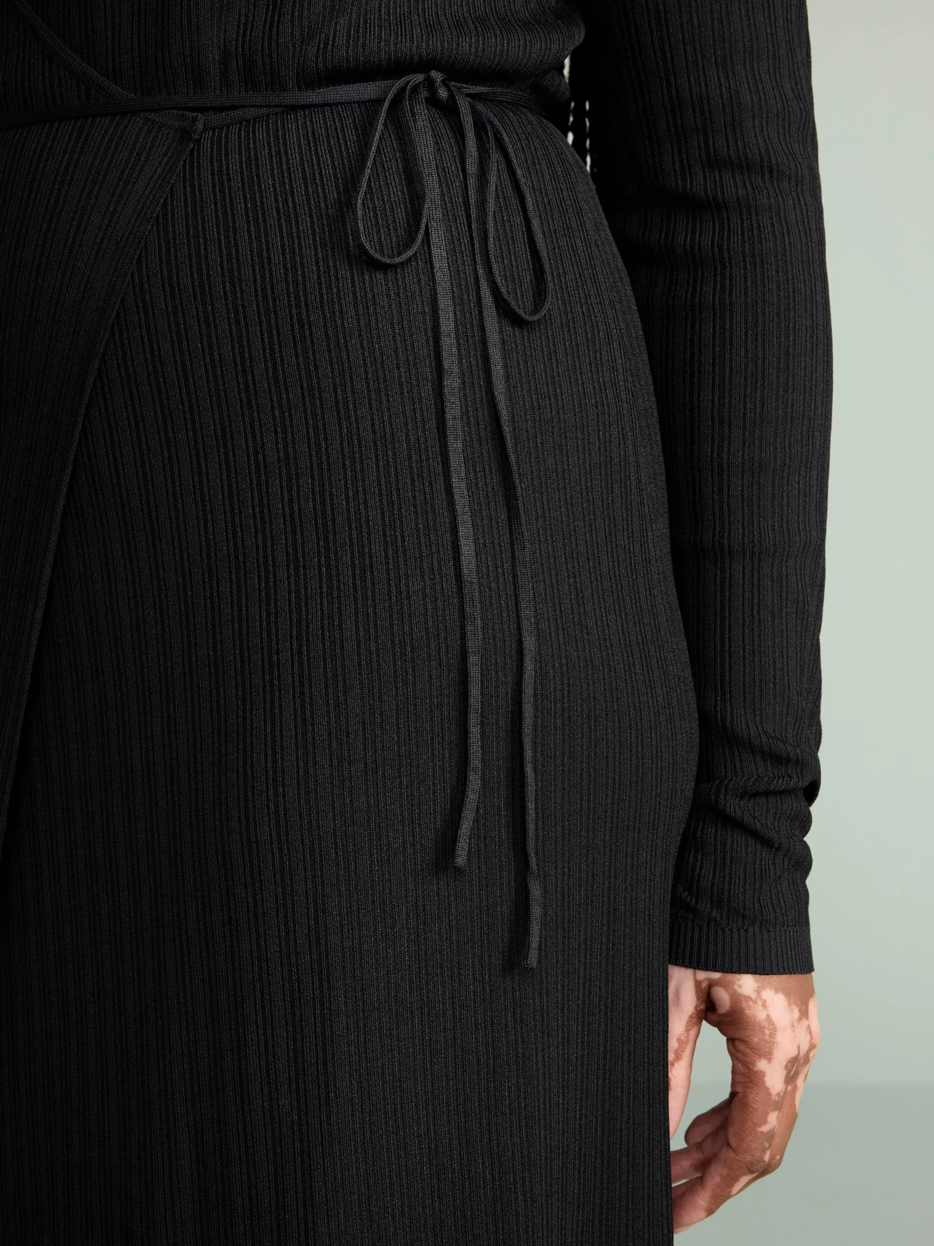 Klänningar>Lindex Langarmad Omlottklanning Black