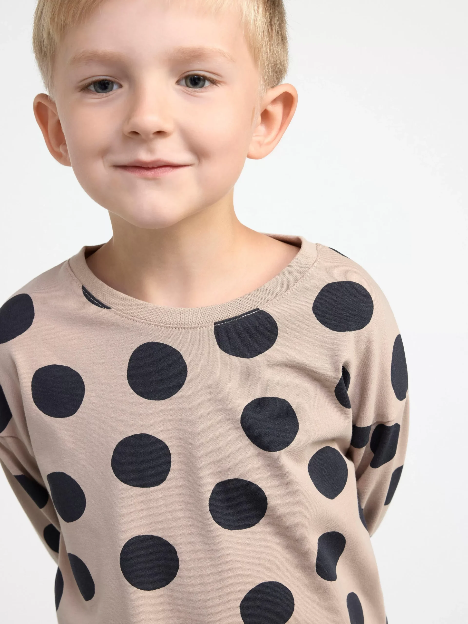 Toppar & T-Shirts>Lindex Langarmad Prickig Topp Beige