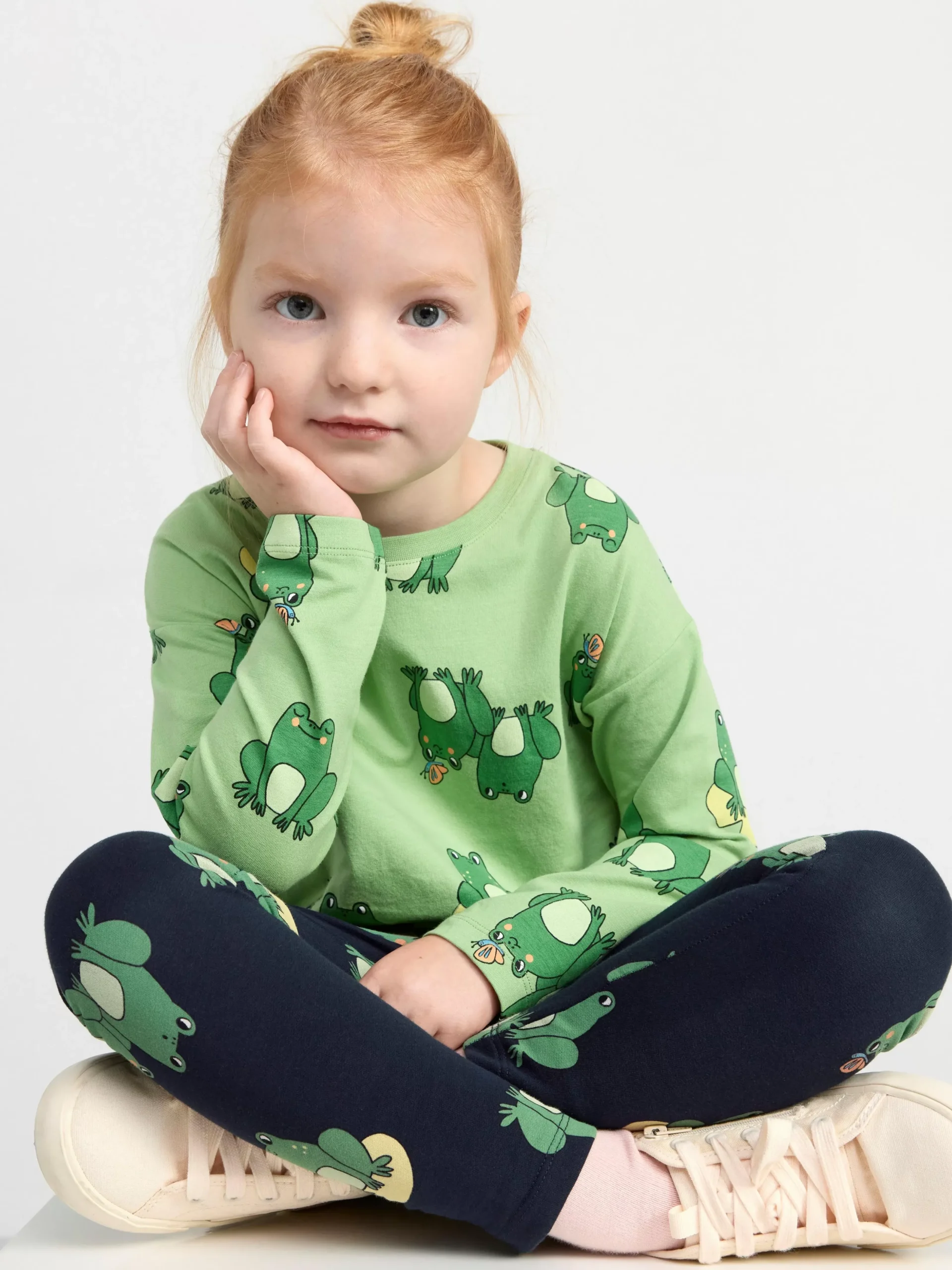 Toppar & T-Shirts>Lindex Langarmad Topp Med Grodor Green