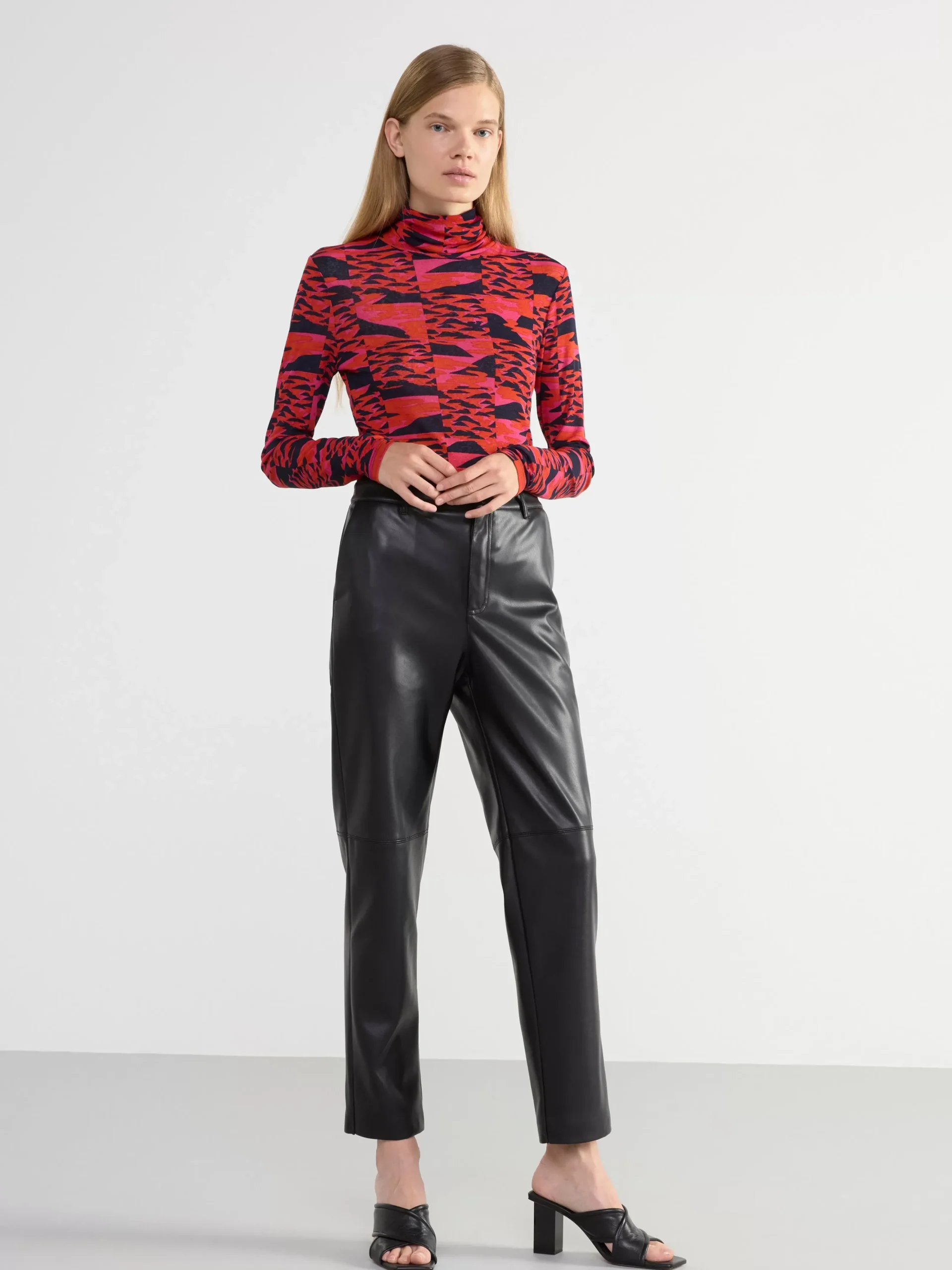Toppar & T-Shirts>Lindex Langarmad Topp Med Polokrage Red