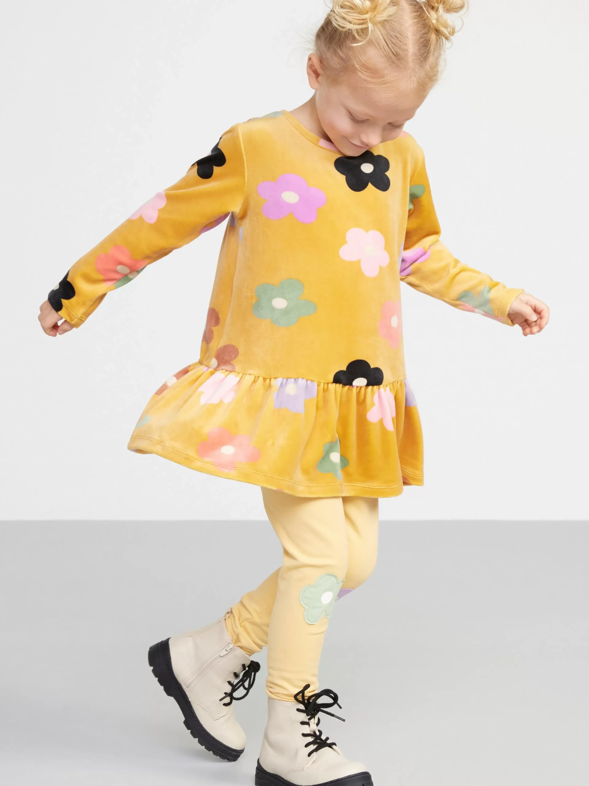 Klänningar>Lindex Langarmad Velourtunika Med Monster Light Dusty Yellow