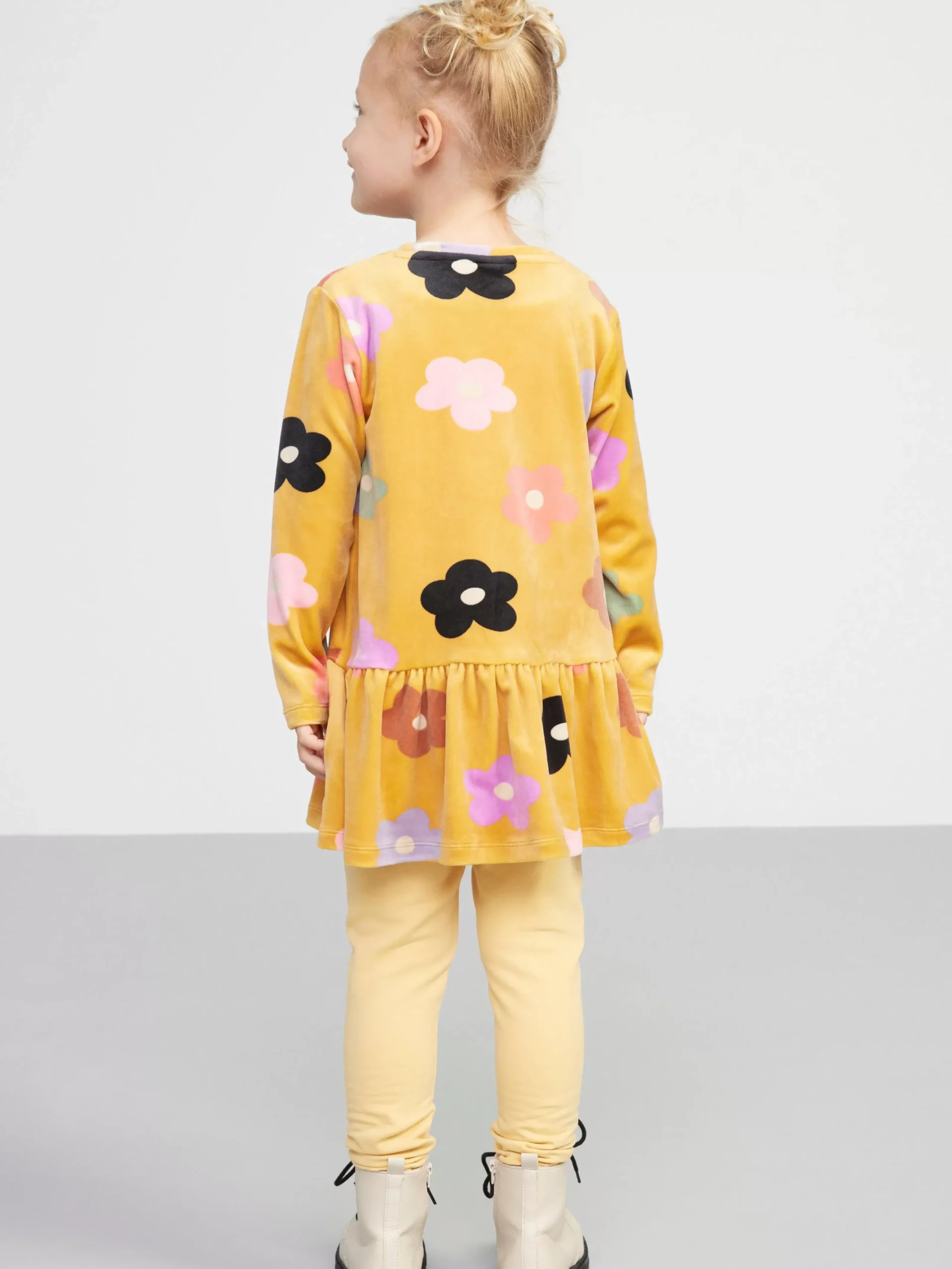 Klänningar>Lindex Langarmad Velourtunika Med Monster Light Dusty Yellow