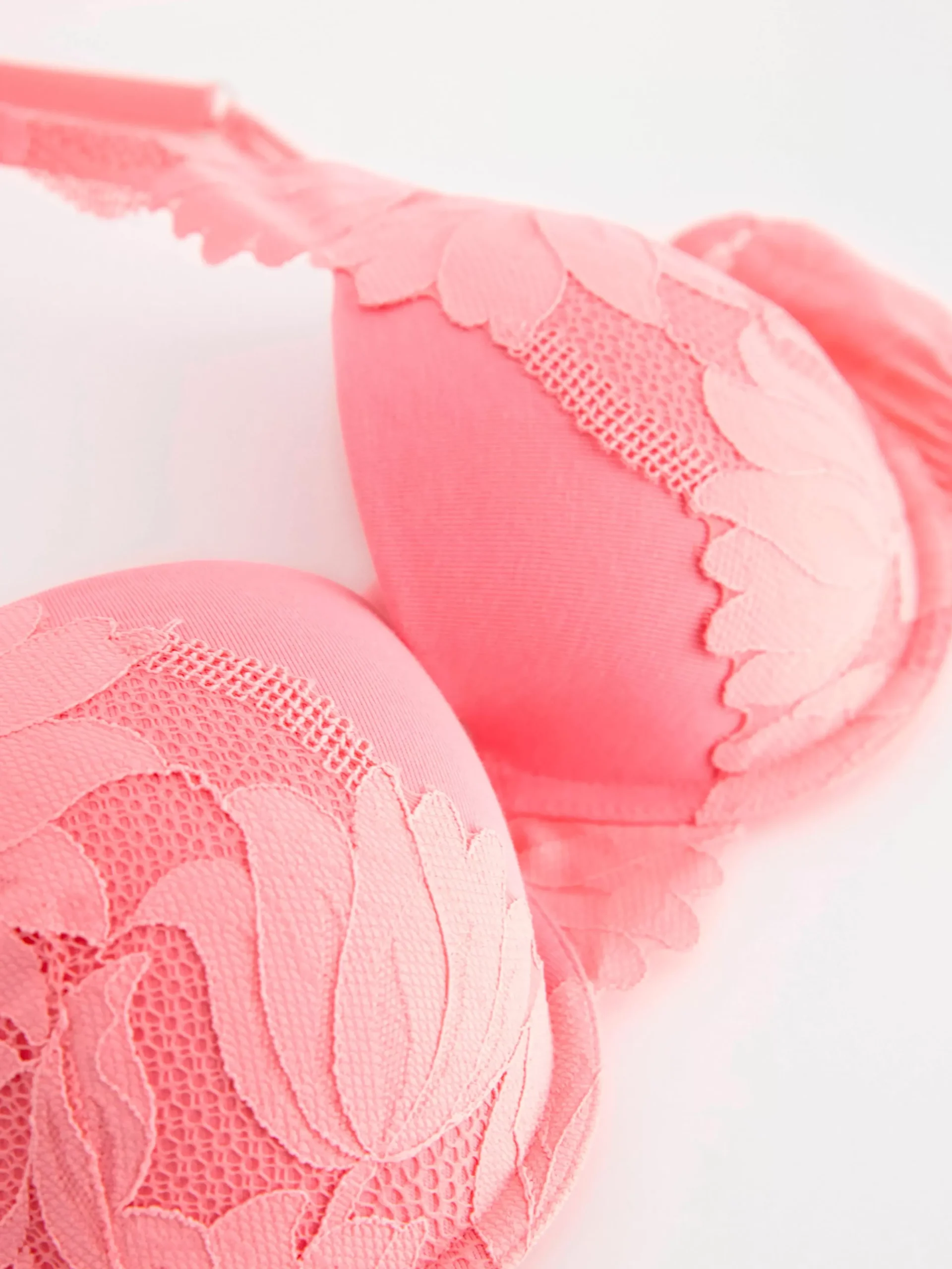 Bh>Lindex Lilja T-Shirt Bh Med Spets Pink