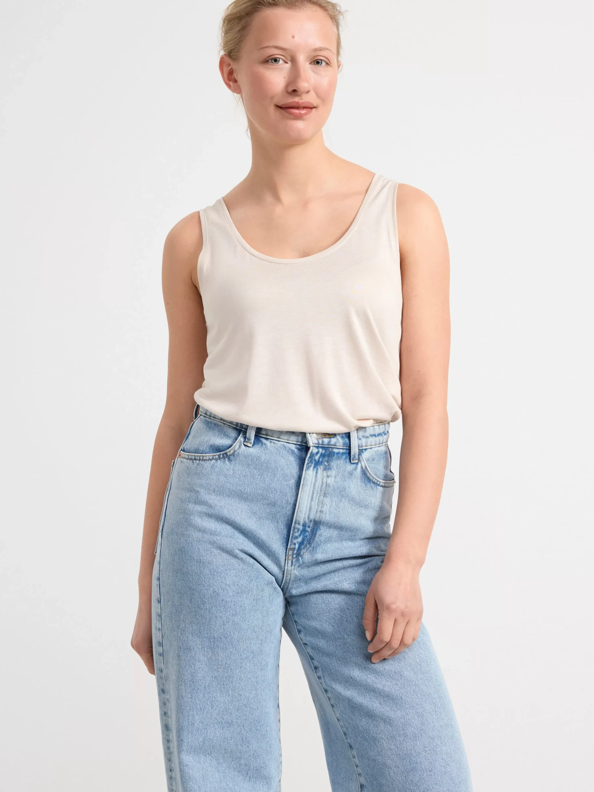 Toppar & T-Shirts>Lindex Linne I Viskos Light Beige