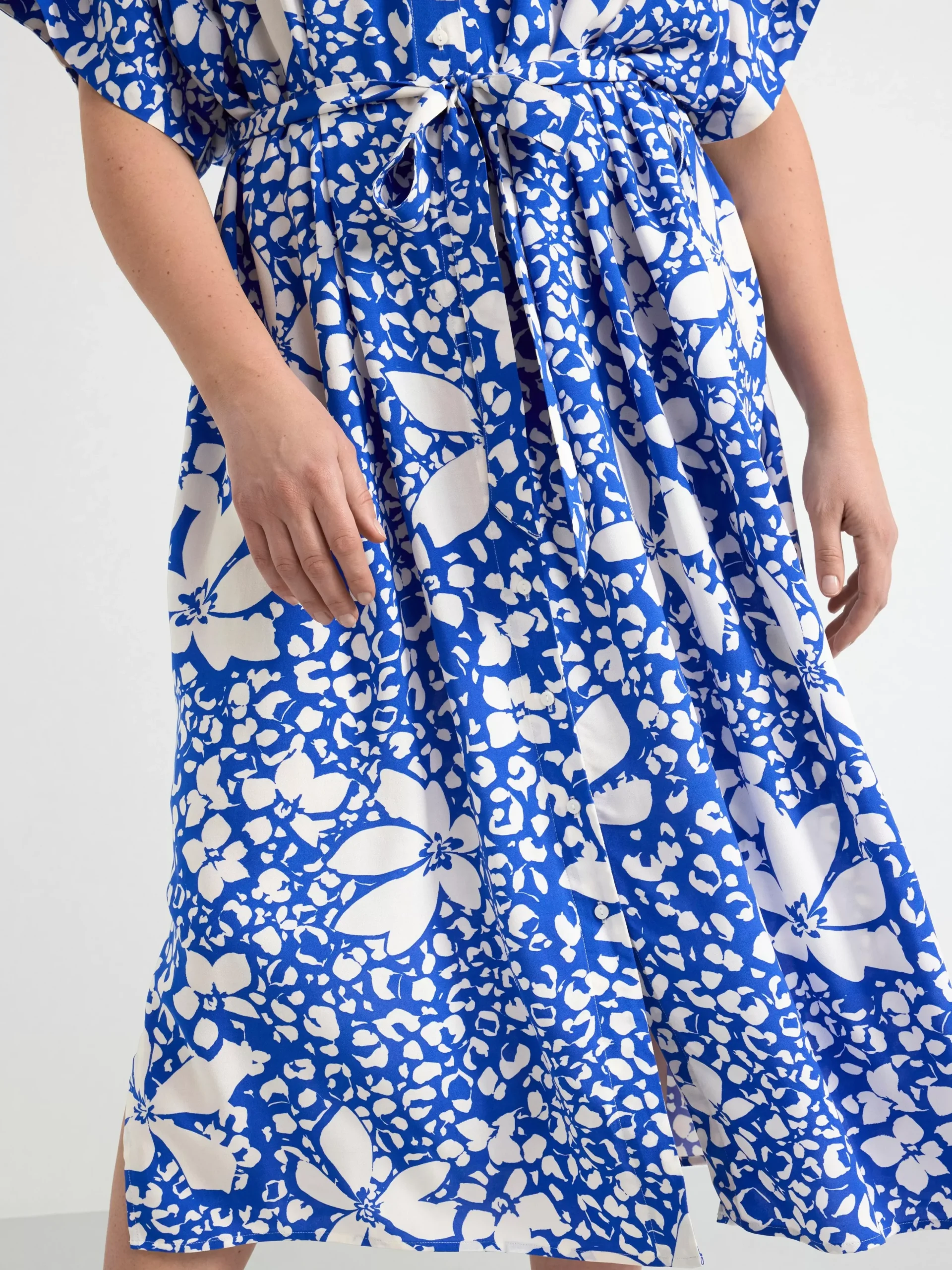 Klänningar>Lindex Monstrad Kaftanklanning Blue