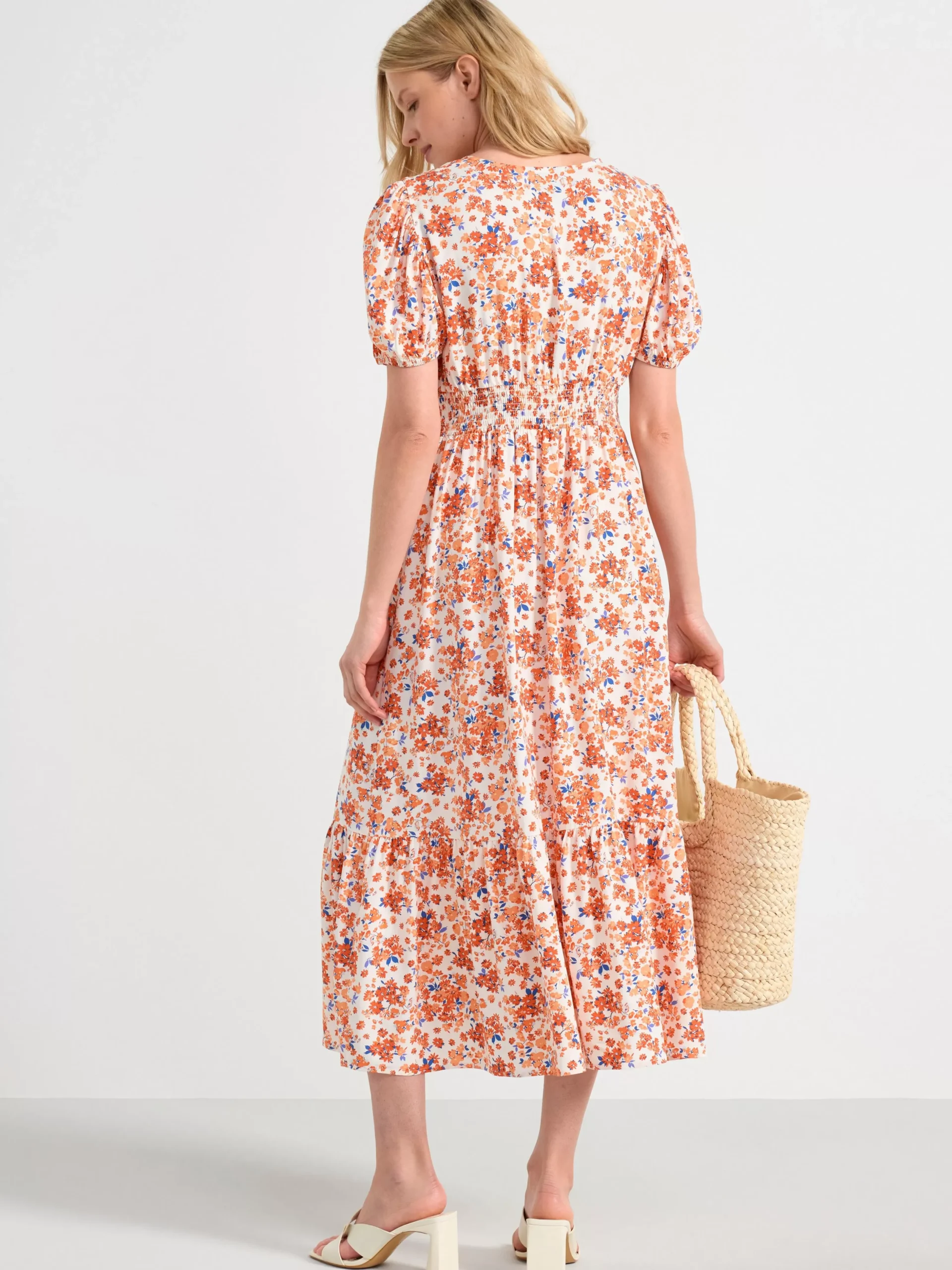 Klänningar>Lindex Monstrad Klanning Med Puffarm Light Orange