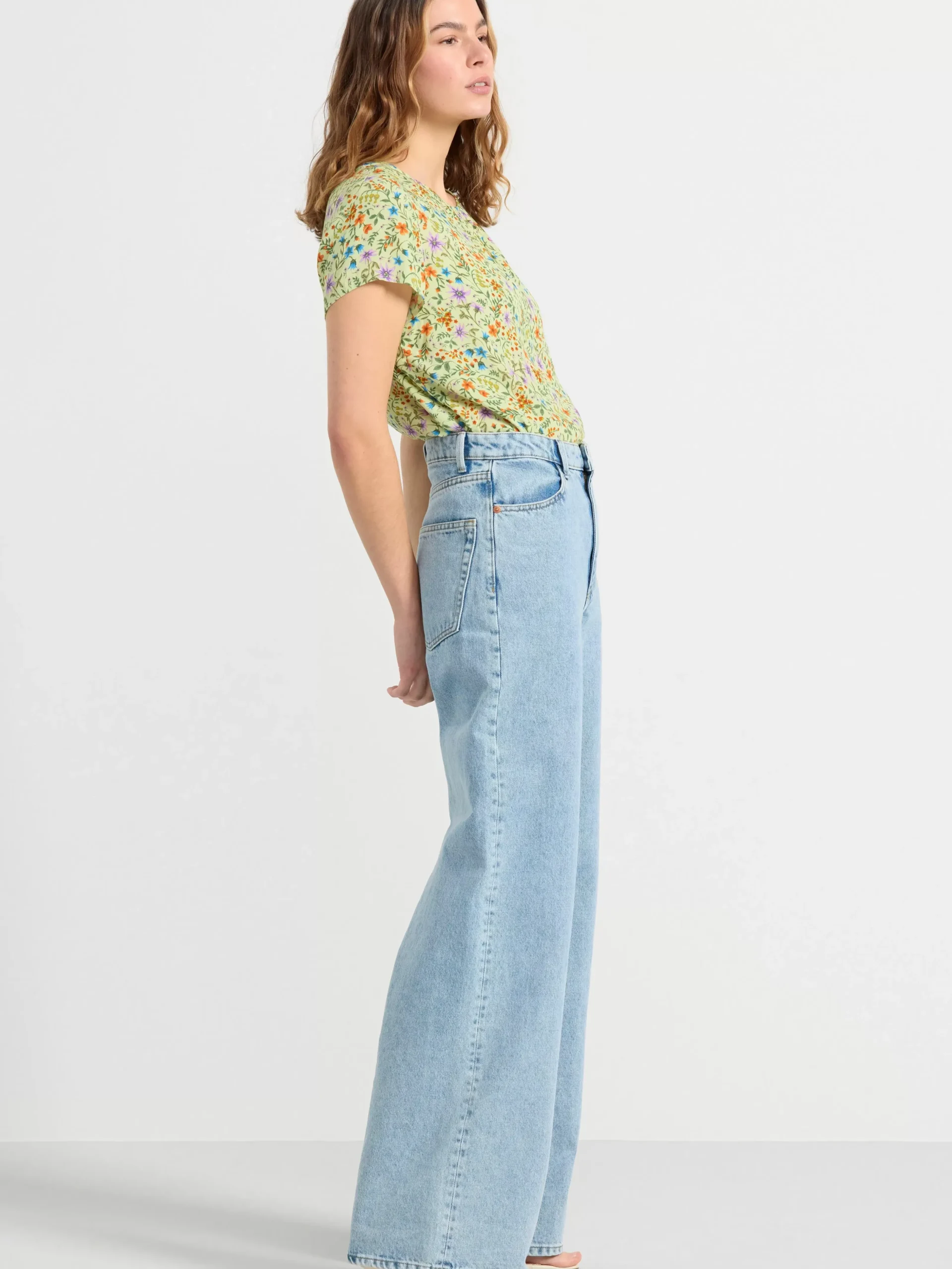 Toppar & T-Shirts>Lindex Monstrad Kortarmad Blus Light Dusty Yellow