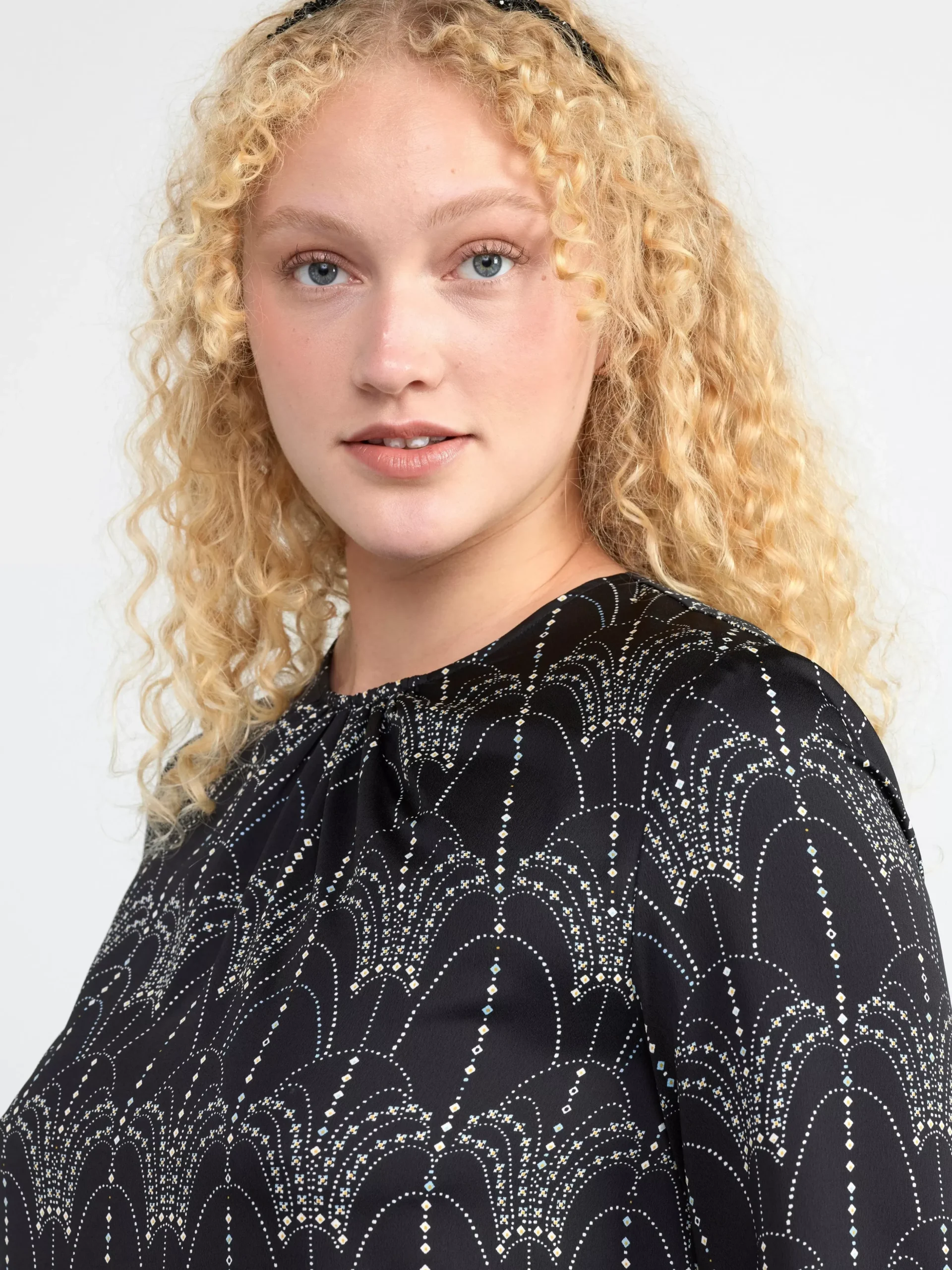 Klänningar>Lindex Monstrad Langarmad Klanning Black