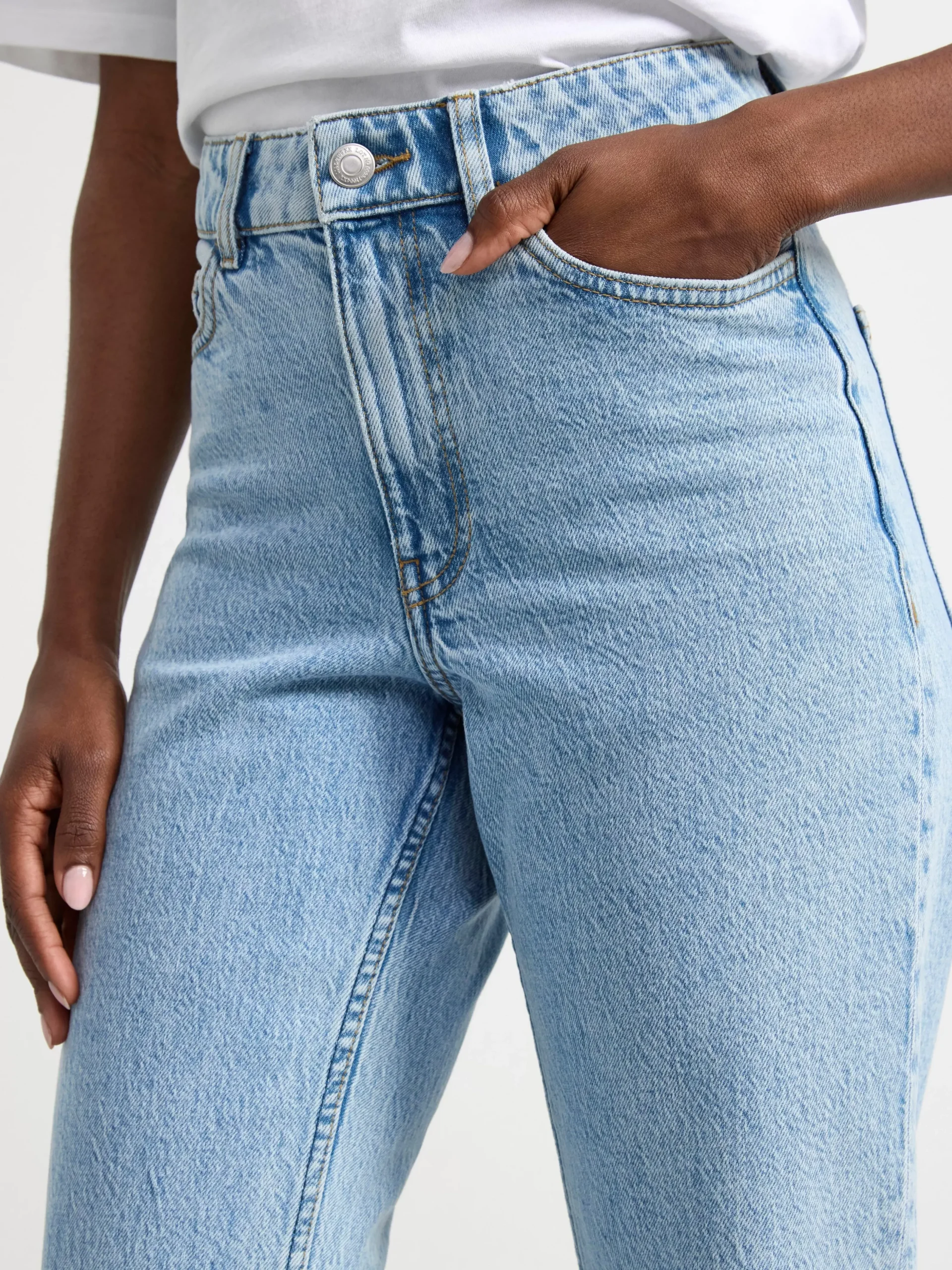 Jeans>Lindex Nea Croppade Raka Jeans Light Denim