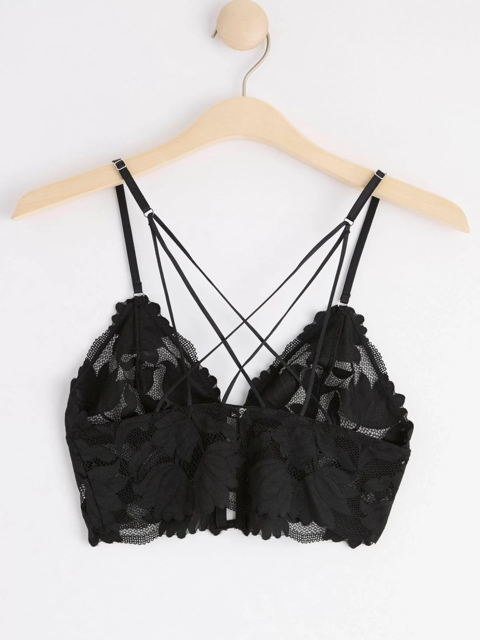 Bh>Lindex Ovadderad Bralette Med Spets Black