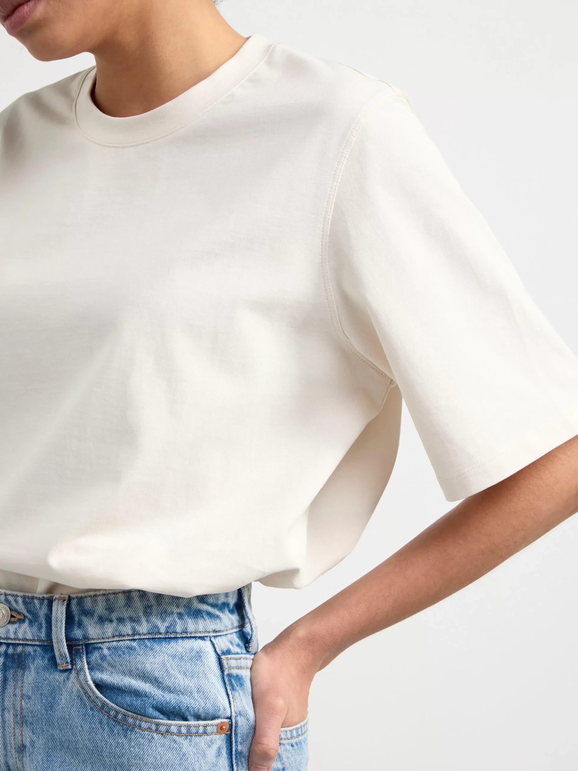 Toppar & T-Shirts>Lindex Oversized T-Shirt Light Beige