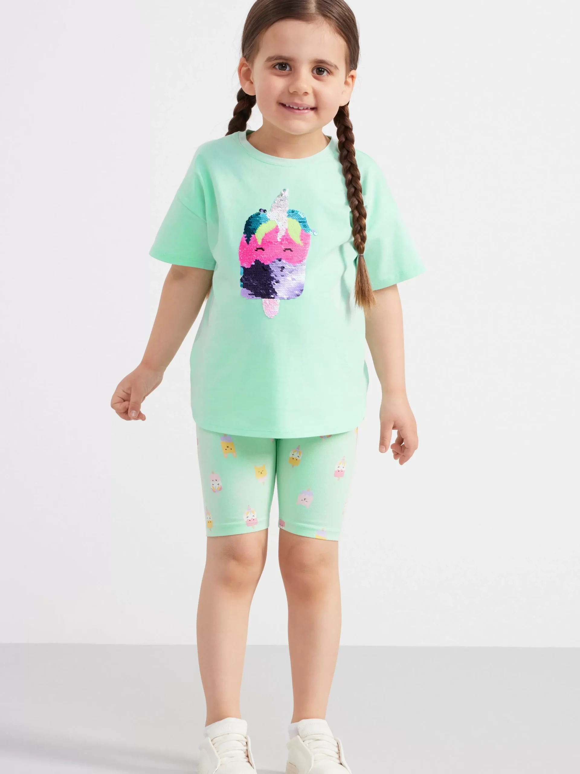 Toppar & T-Shirts>Lindex Oversized T-Shirt Med Vandbara Paljetter Light Turquoise