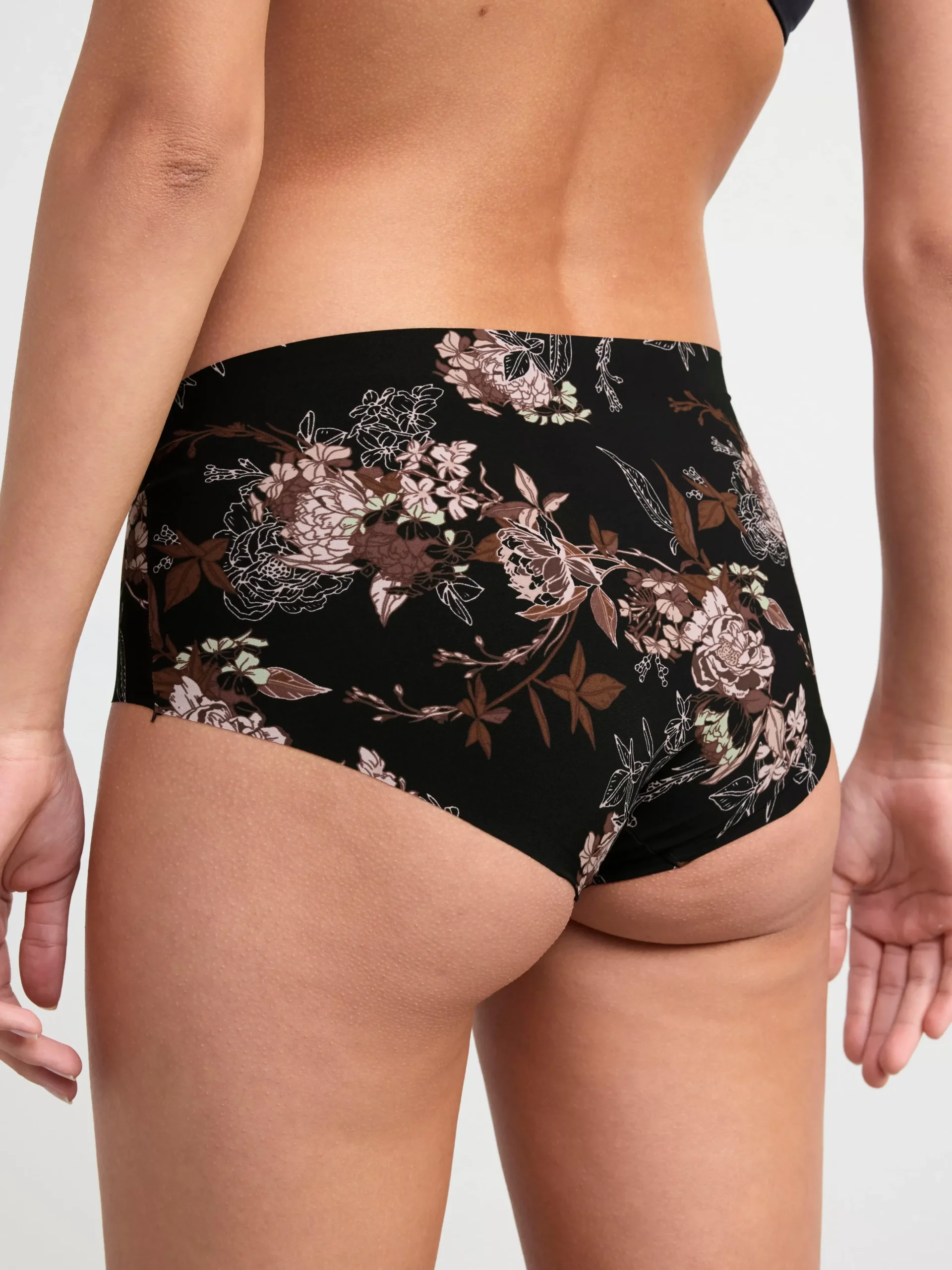 Trosor>Lindex 3-Pack Trosor Med Normalhog Midja Och Blommor Black