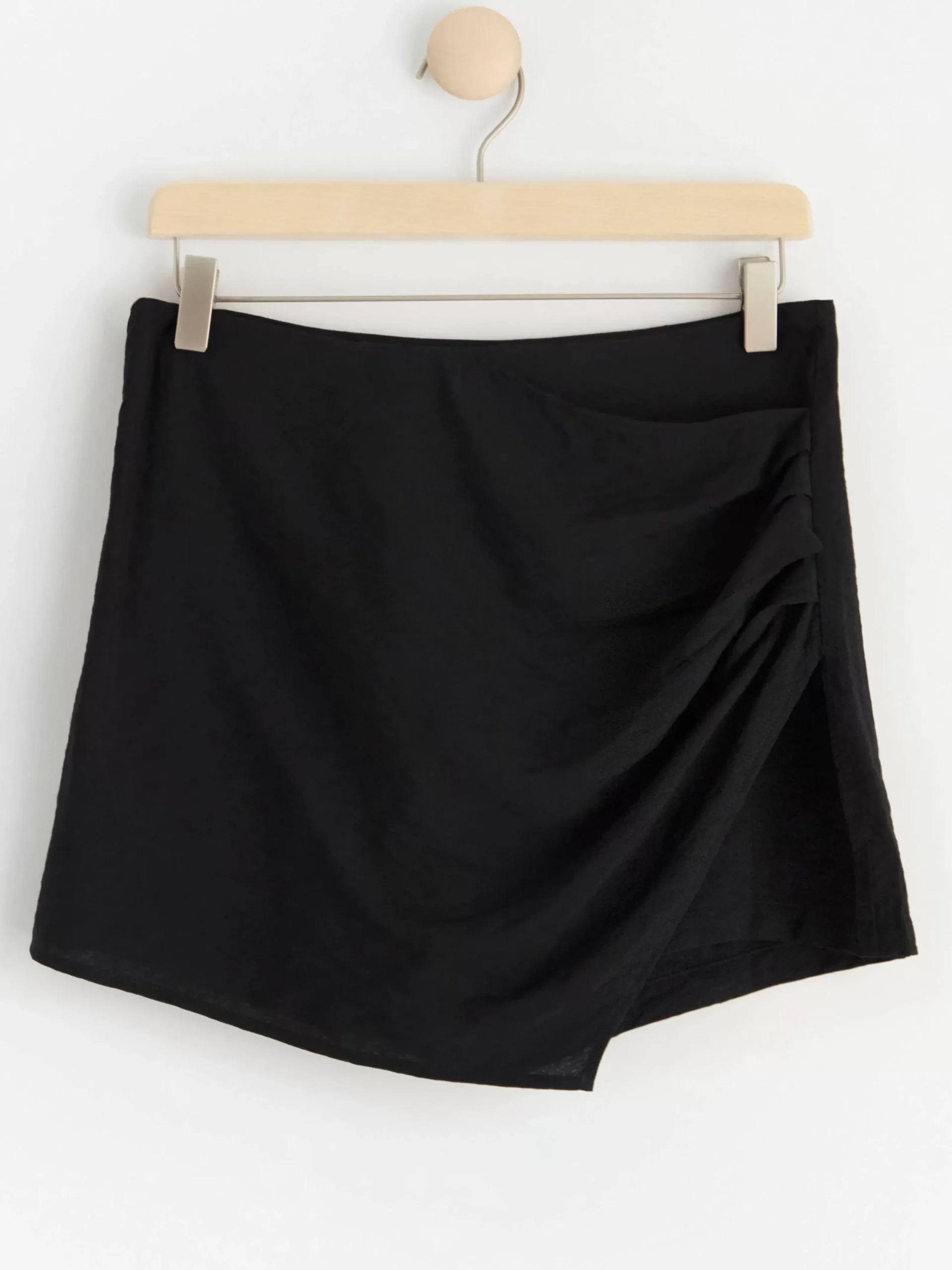 Shorts & Cykelbyxor>Lindex Plisserad Byxkjol Black