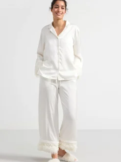 Nattplagg>Lindex Pyjamasset I Satin Med Fuskfjadrar Light White
