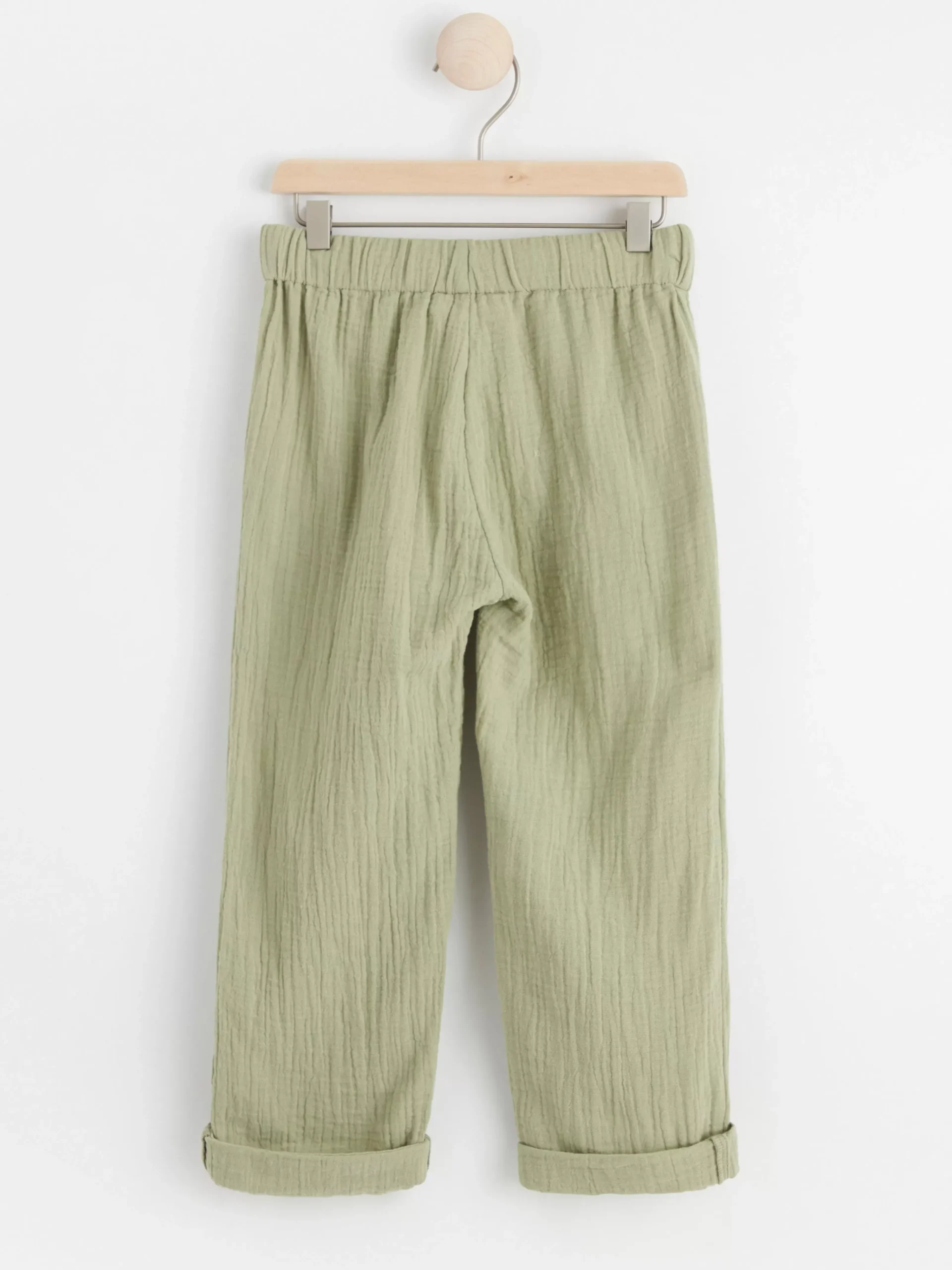 Byxor & Leggings>Lindex Rak Bomullsbyxa I Krinklad Bomull Med Normalhog Midja Dusty Green