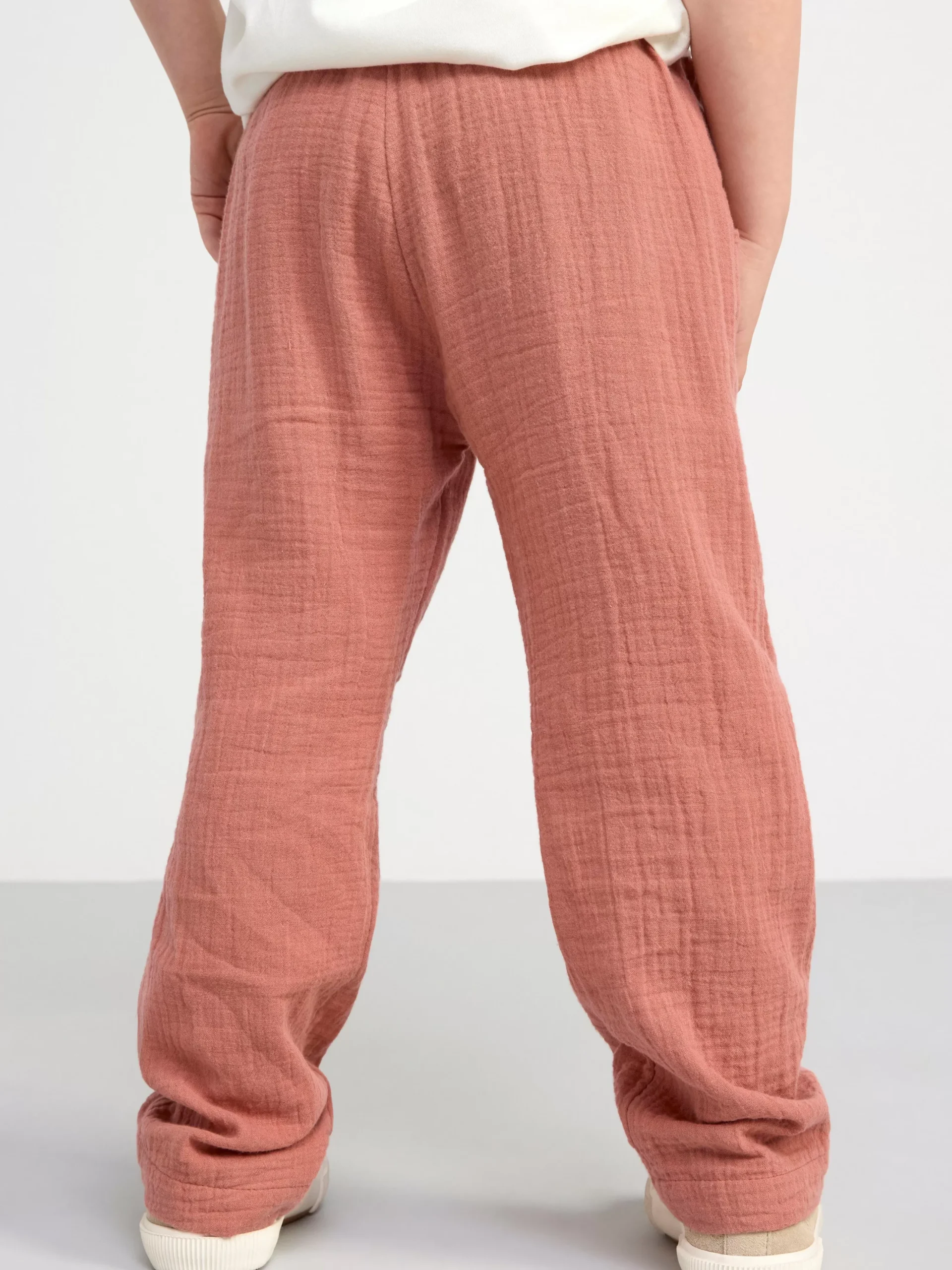 Byxor & Leggings>Lindex Rak Bomullsbyxa I Krinklad Bomull Med Normalhog Midja Dark Dusty Pink