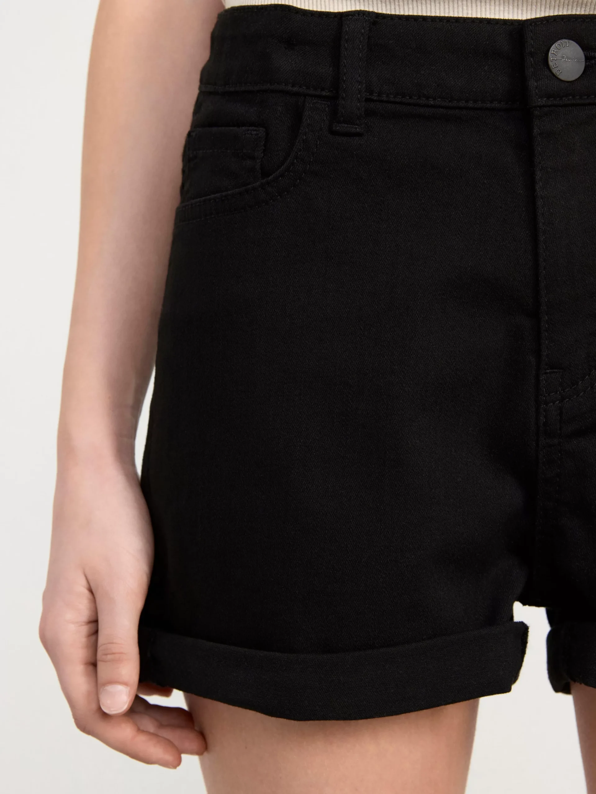 Byxor & Leggings>Lindex Raka Twillshorts Med Hog Midja Black