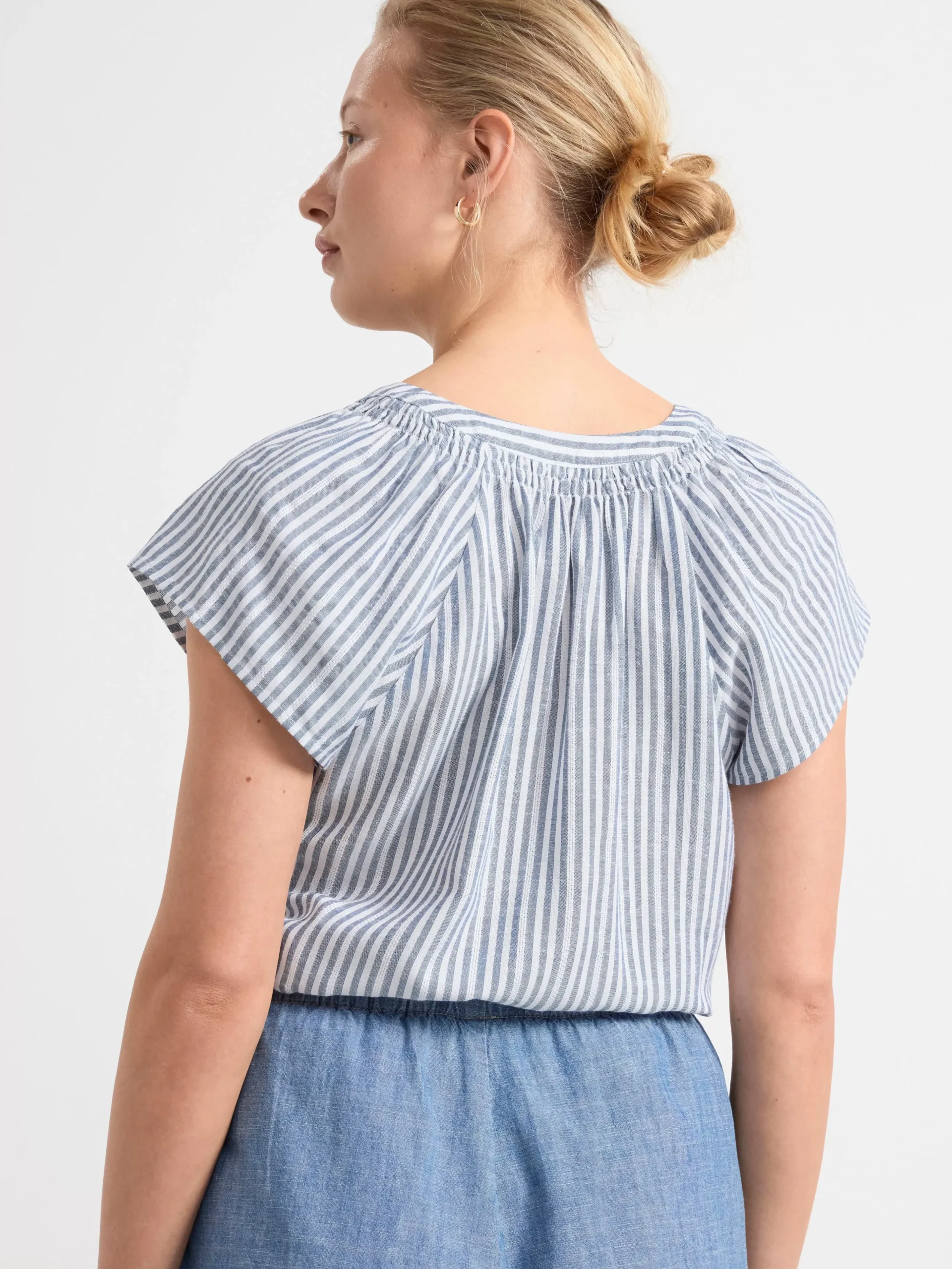 Blusar & Skjortor>Lindex Randig Blus Med Kort Arm Chambray Blue
