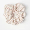 Accessoarer>Lindex Randig Scrunchie I Backebolja Beige