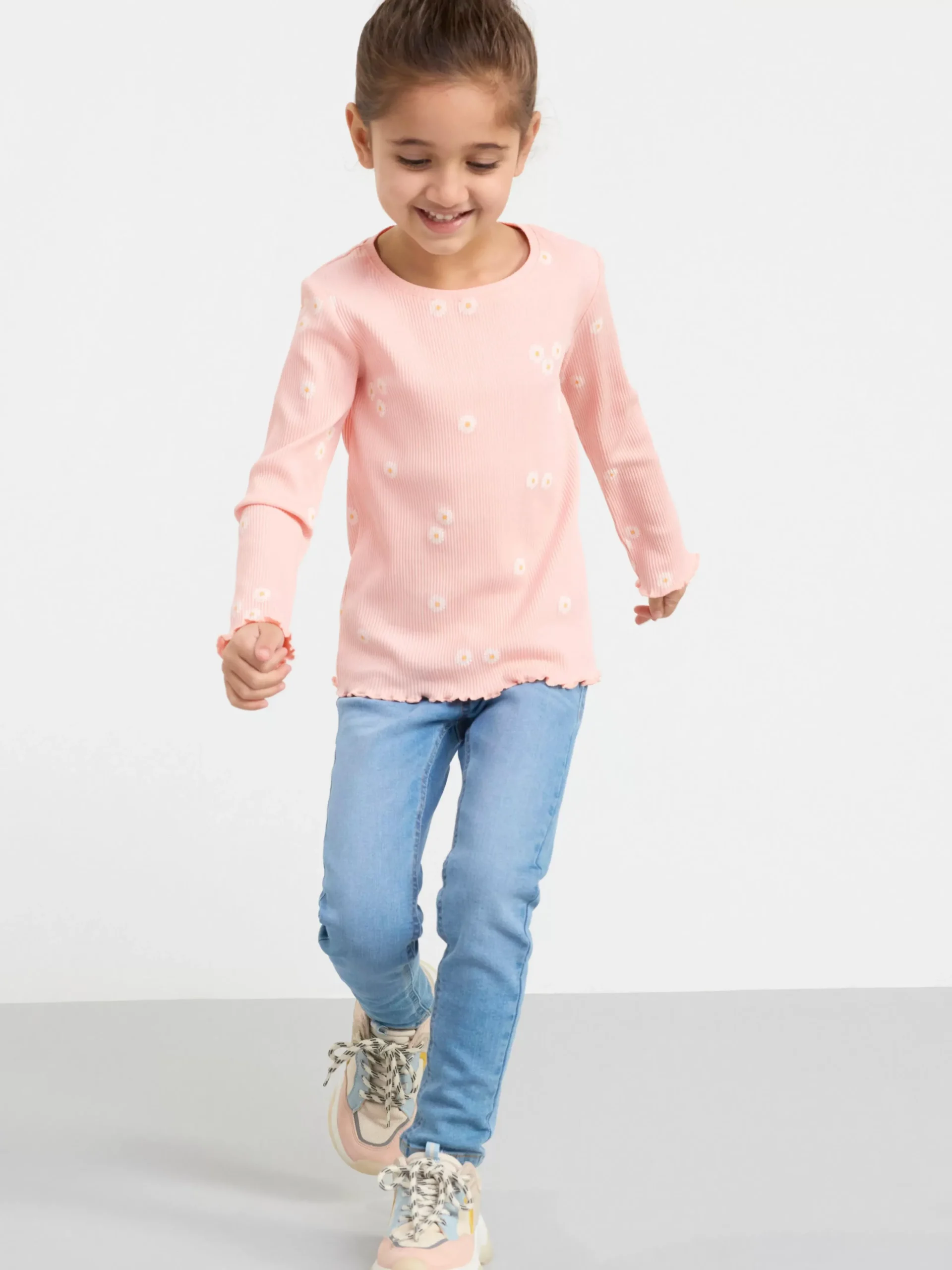 Toppar & T-Shirts>Lindex Ribbad Langarmad Topp Med Blommor Light Dusty Pink