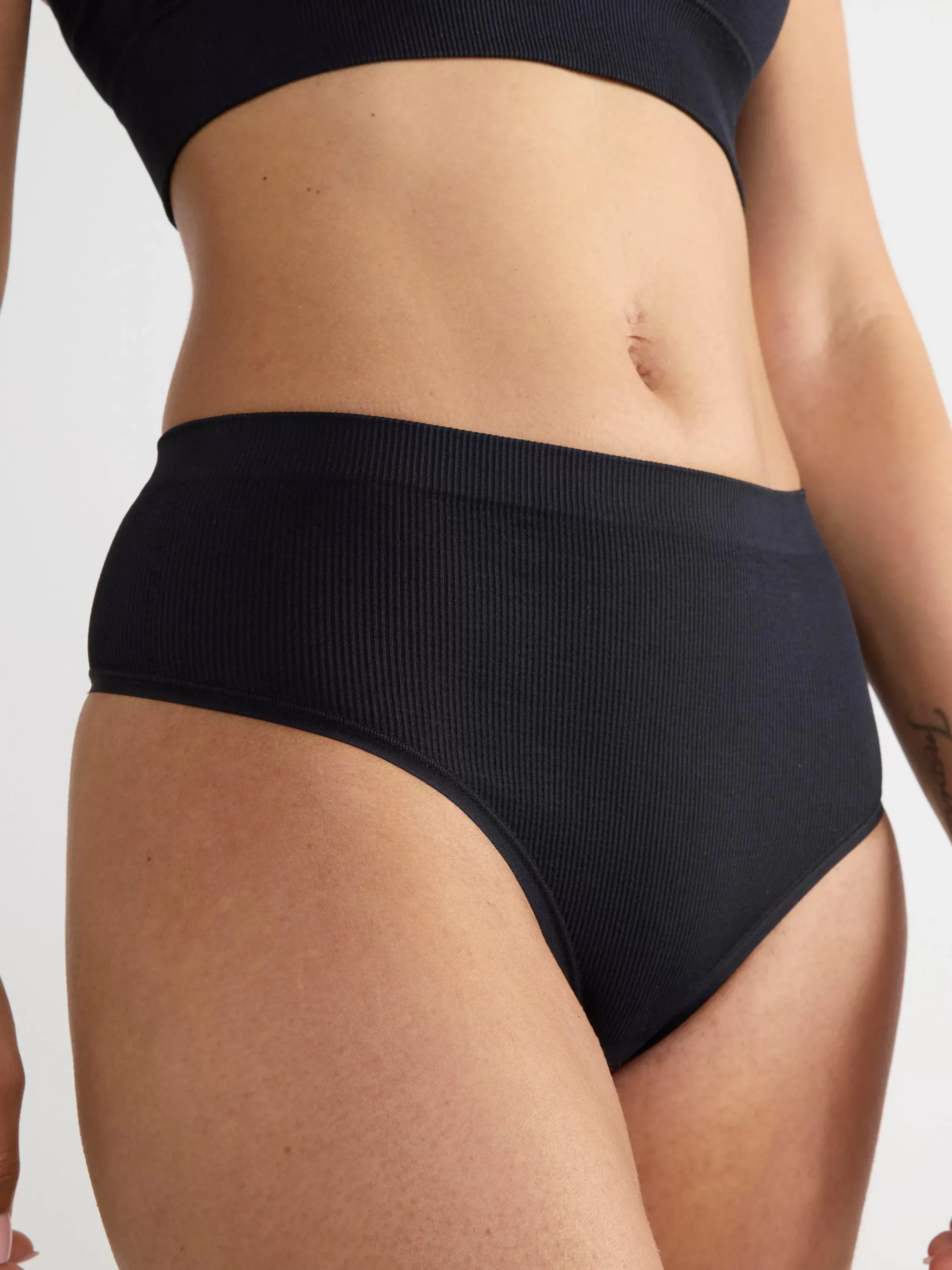 Trosor>Lindex Ribbad Stringtrosa High Waist Black
