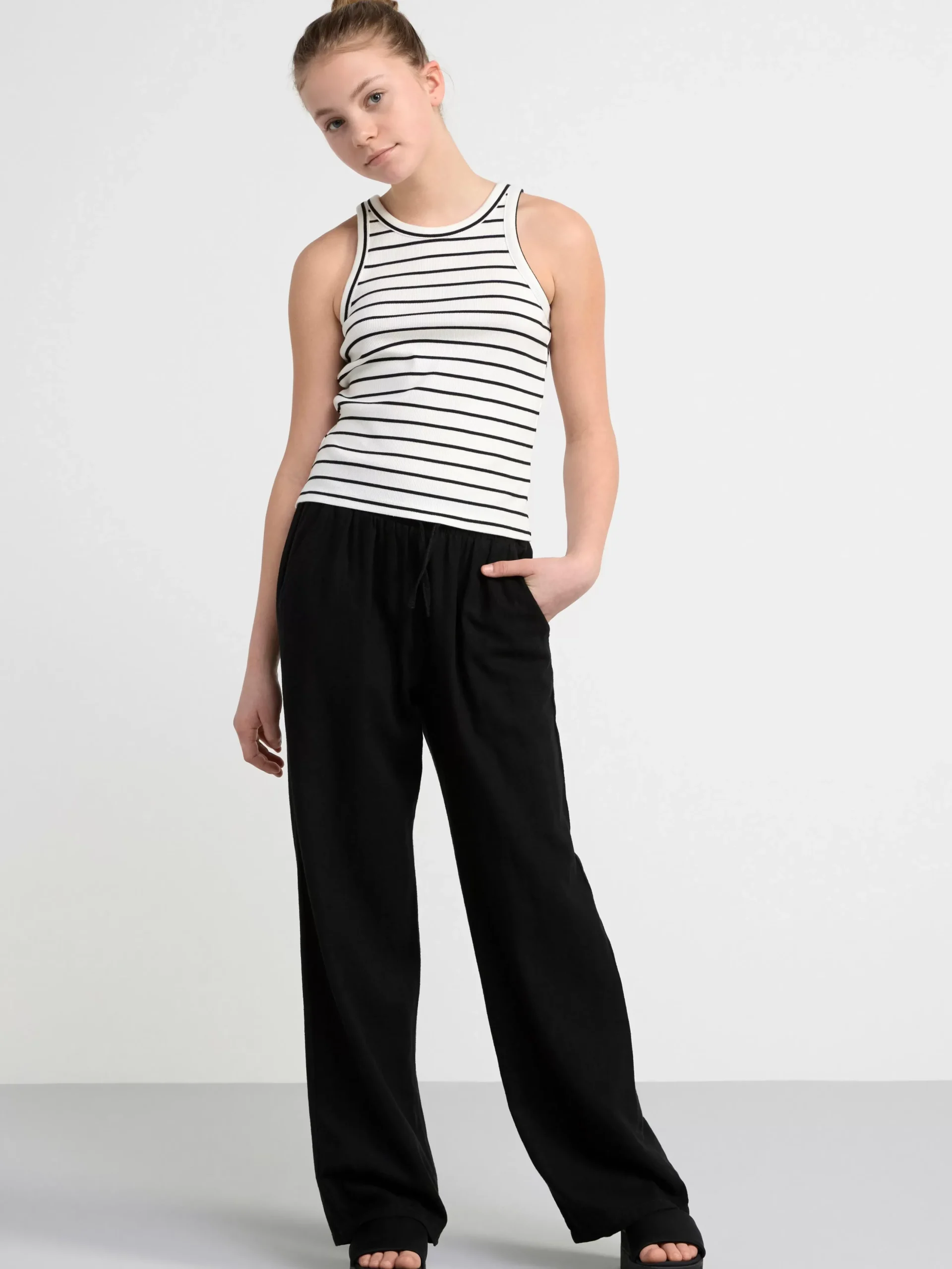Toppar & T-Shirts>Lindex Ribbat Linne White