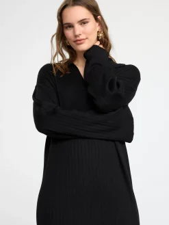 Klänningar><noscript><img width=