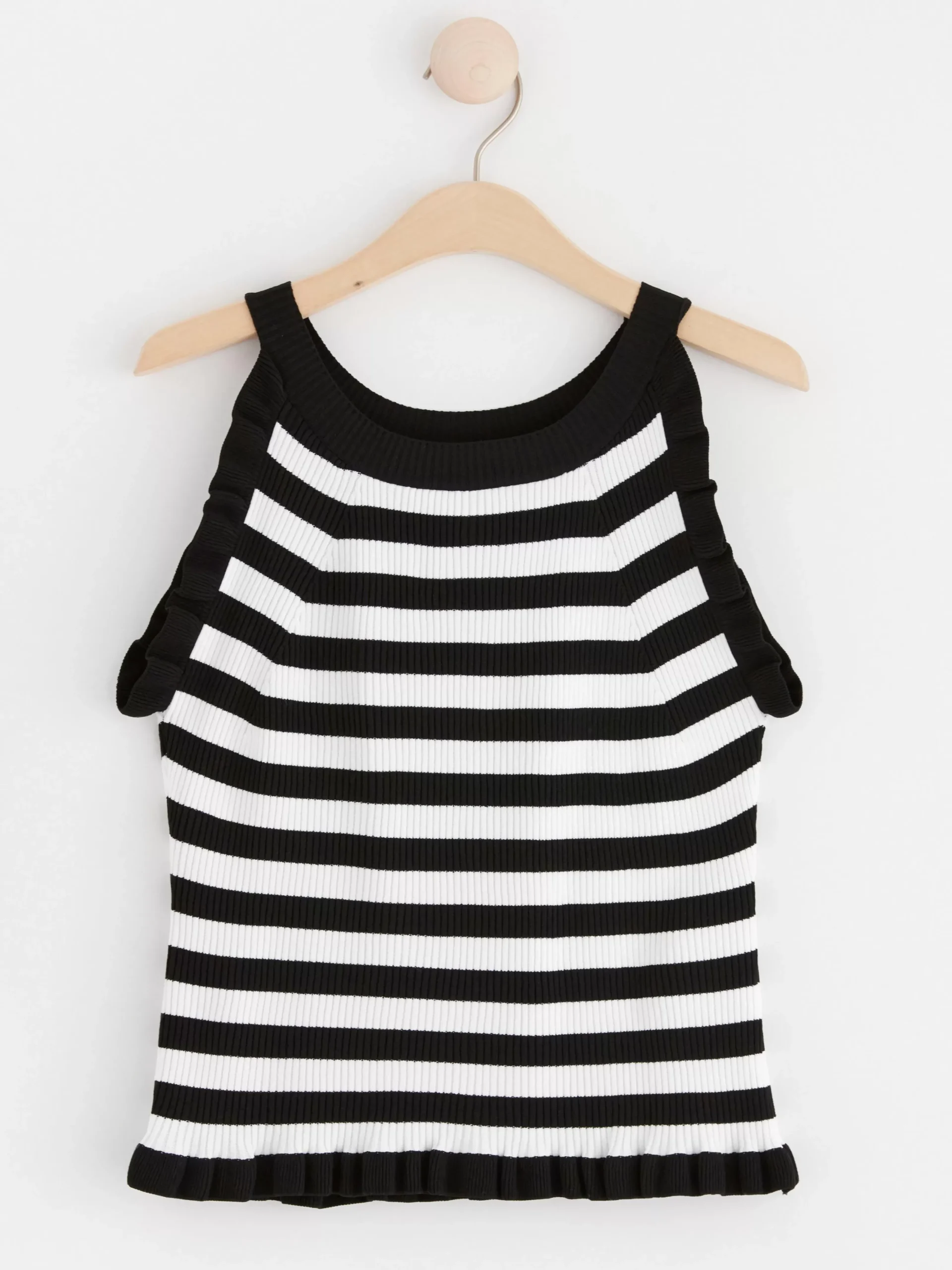 Toppar & T-Shirts>Lindex Ribbstickad Vasttopp Med Volanger Off White