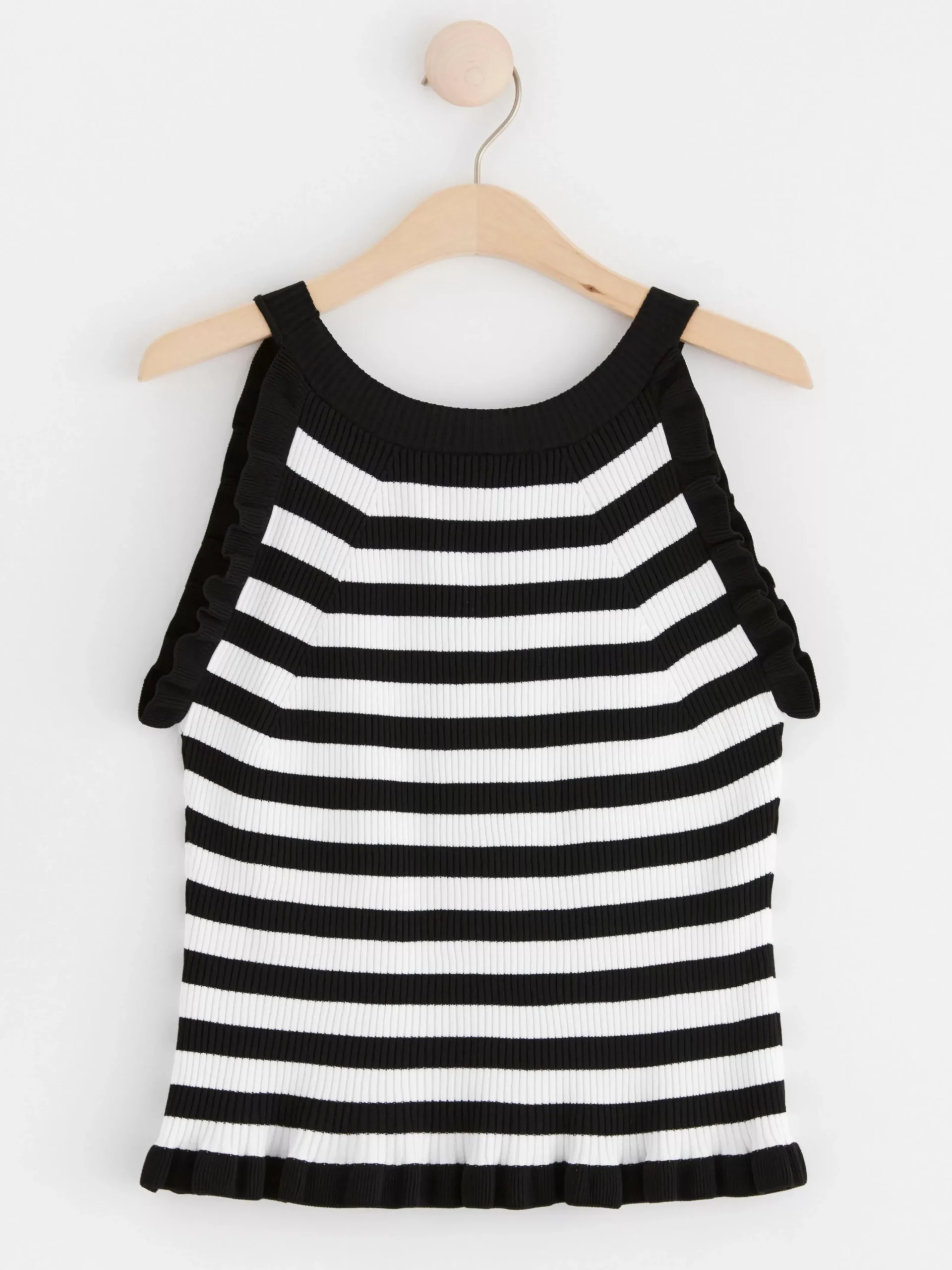 Toppar & T-Shirts>Lindex Ribbstickad Vasttopp Med Volanger Off White