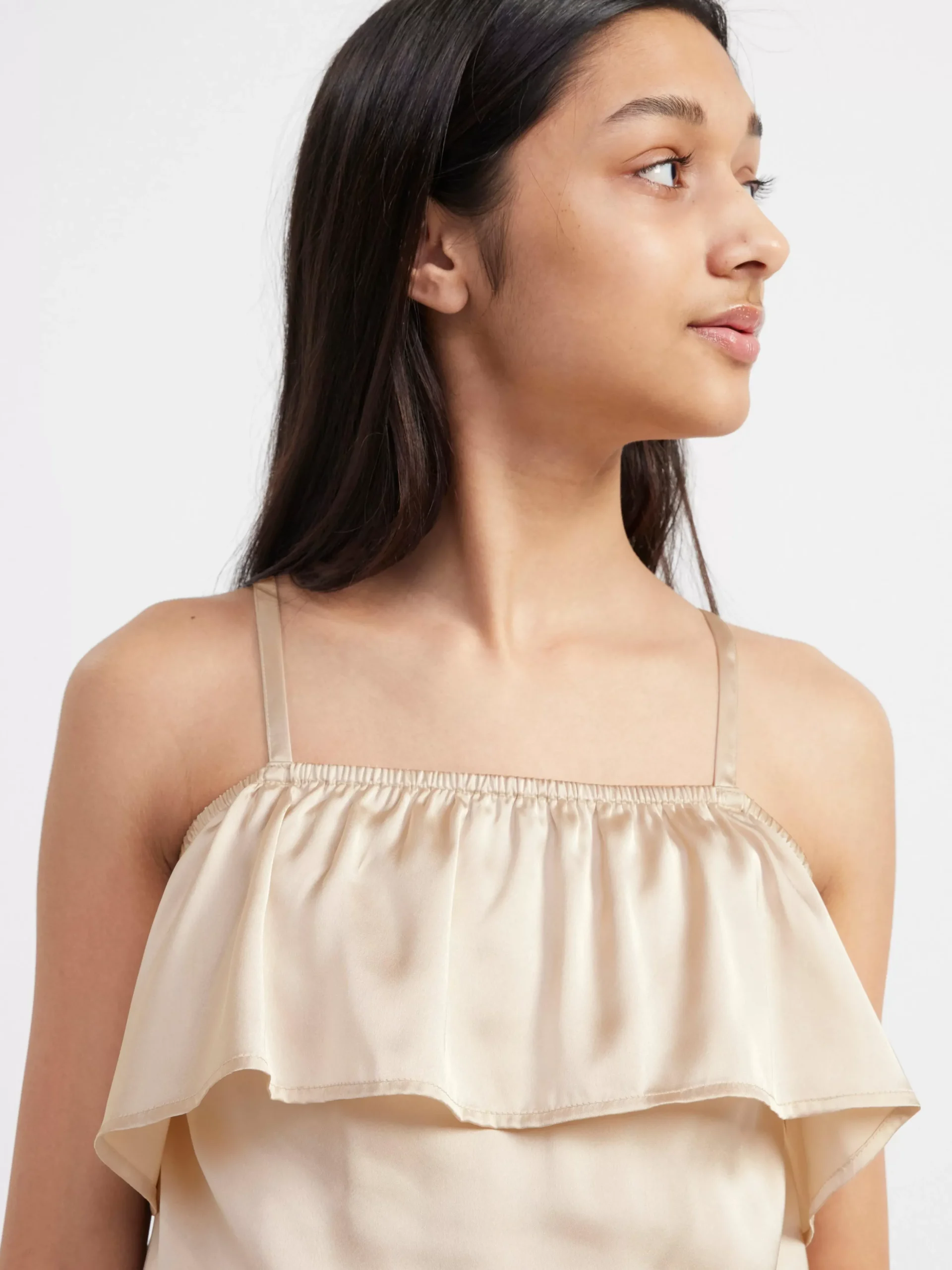Toppar & T-Shirts>Lindex Satinblus Med Volang Light Beige