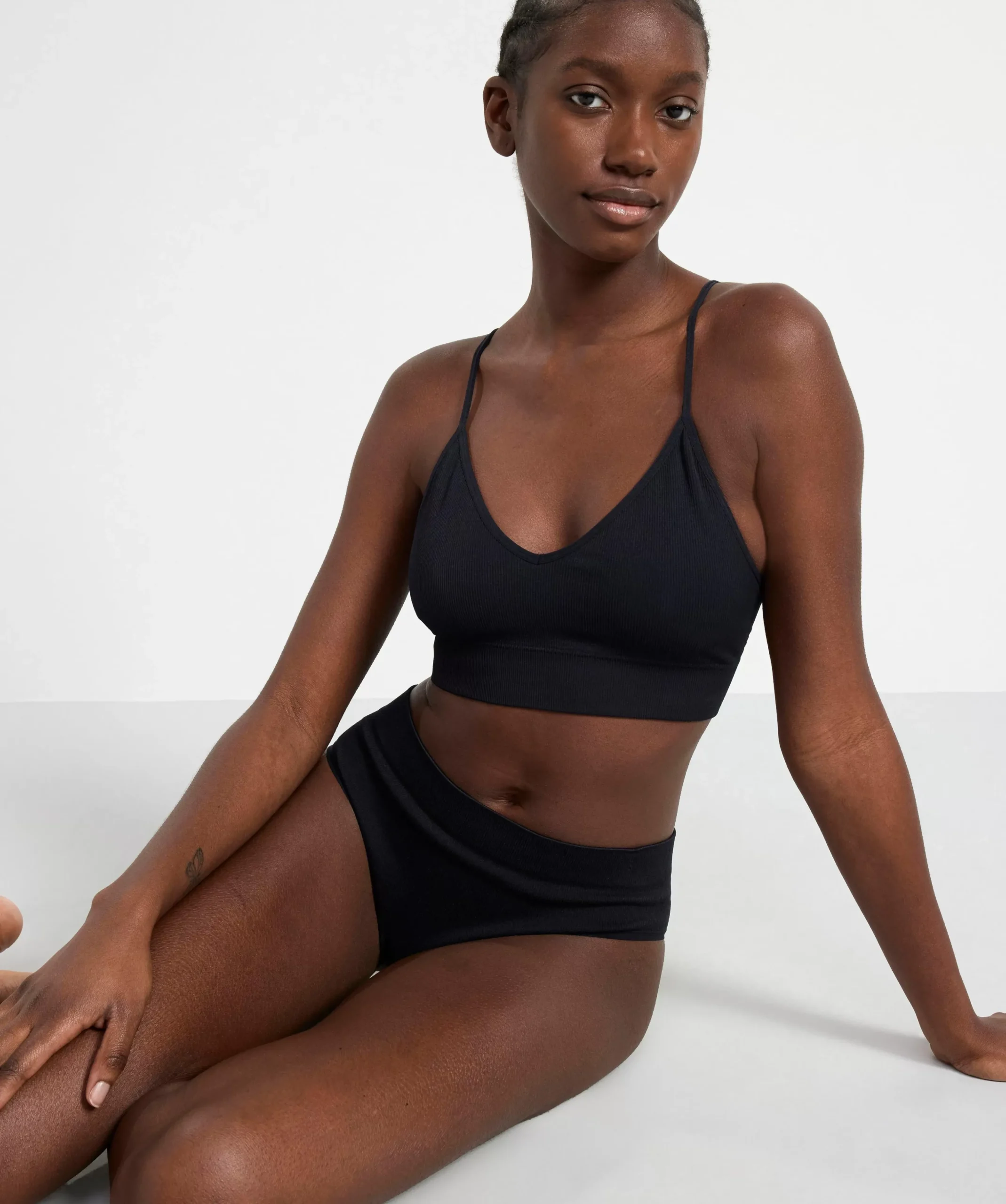 Bh>Lindex Seamless Ribbad V-Ringad Soft-Bh Black