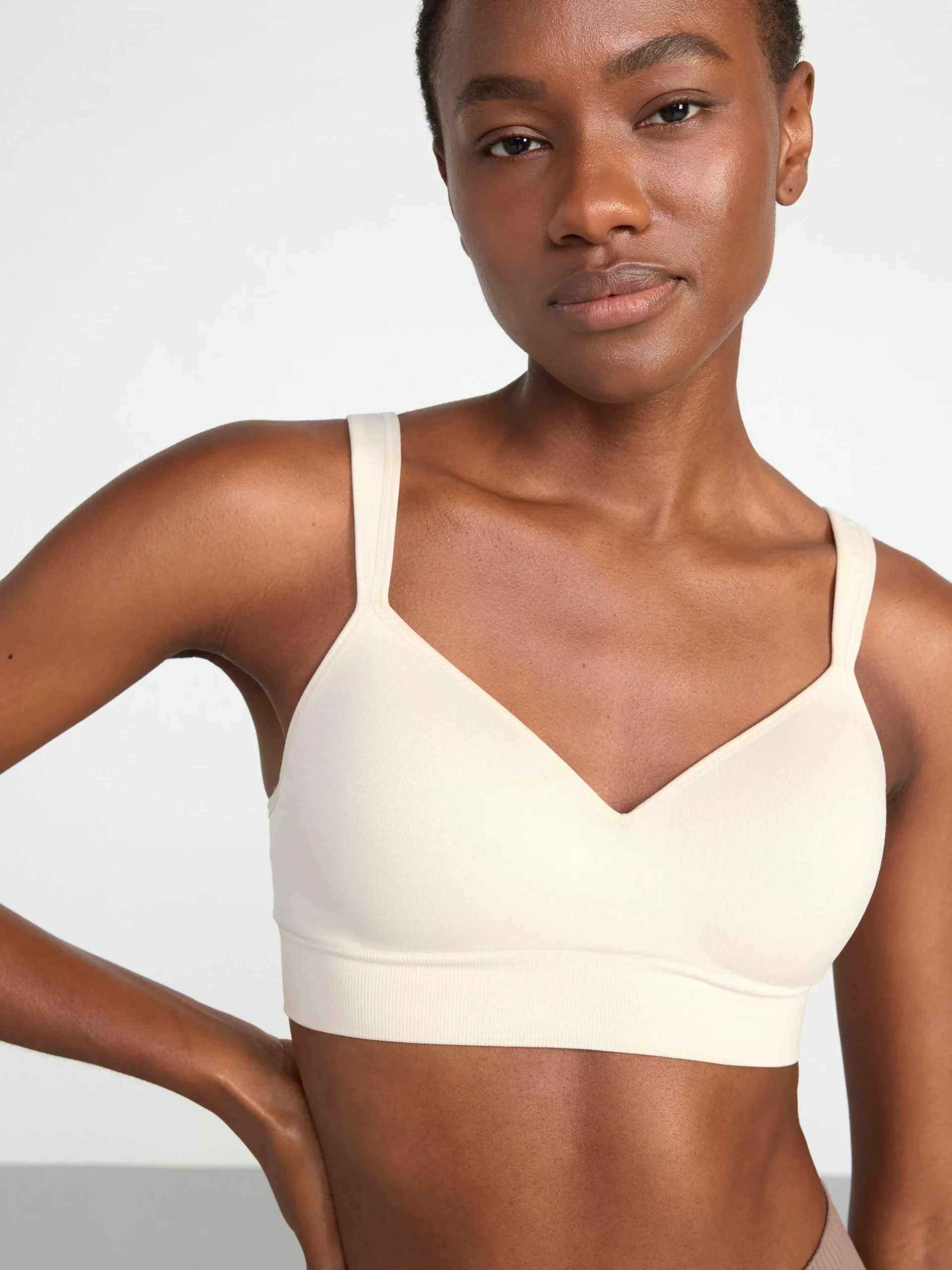Träningskläder>Lindex Seamless Sport Bh Light Support Light Dusty Beige