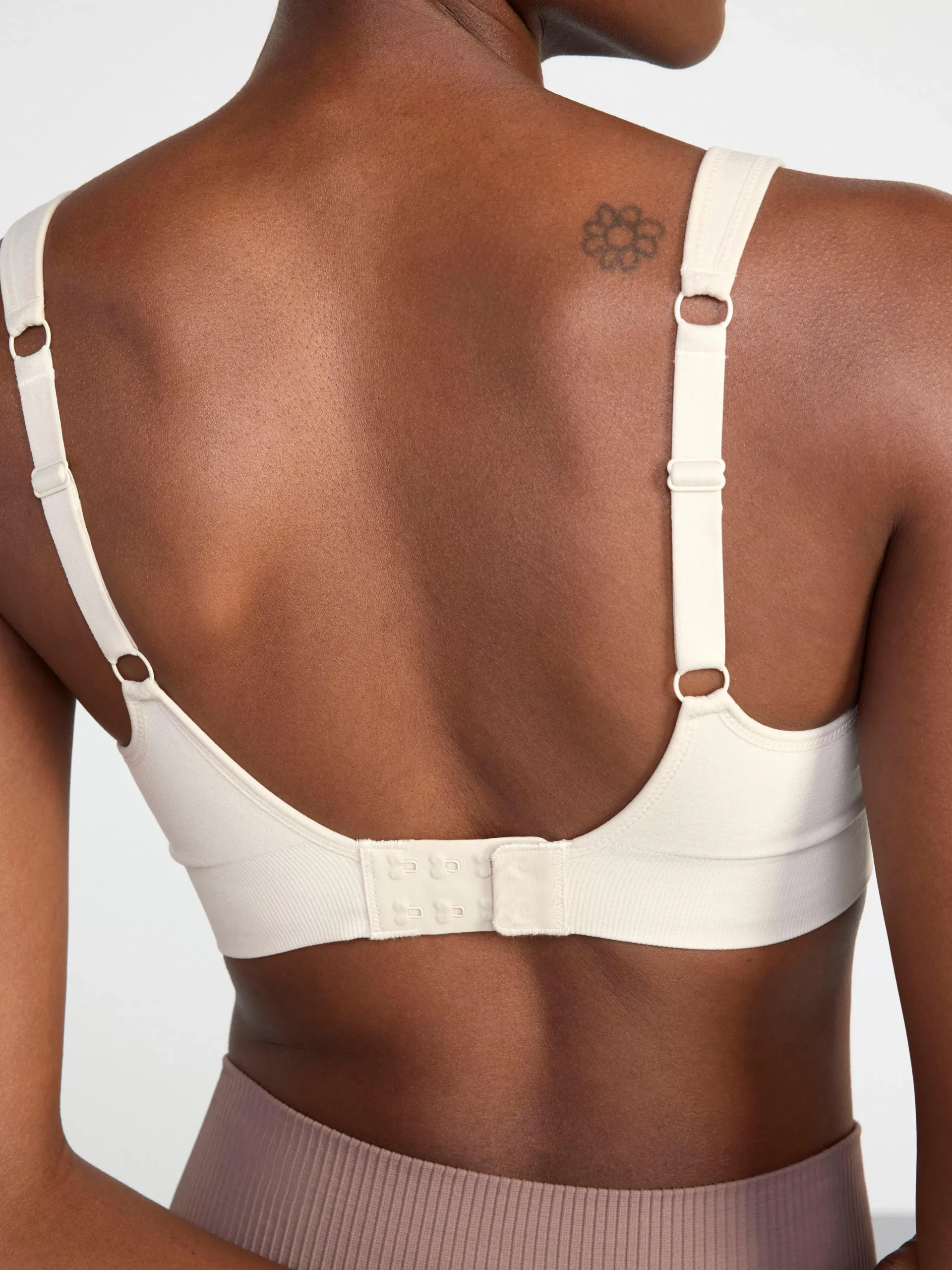 Träningskläder>Lindex Seamless Sport Bh Light Support Light Dusty Beige