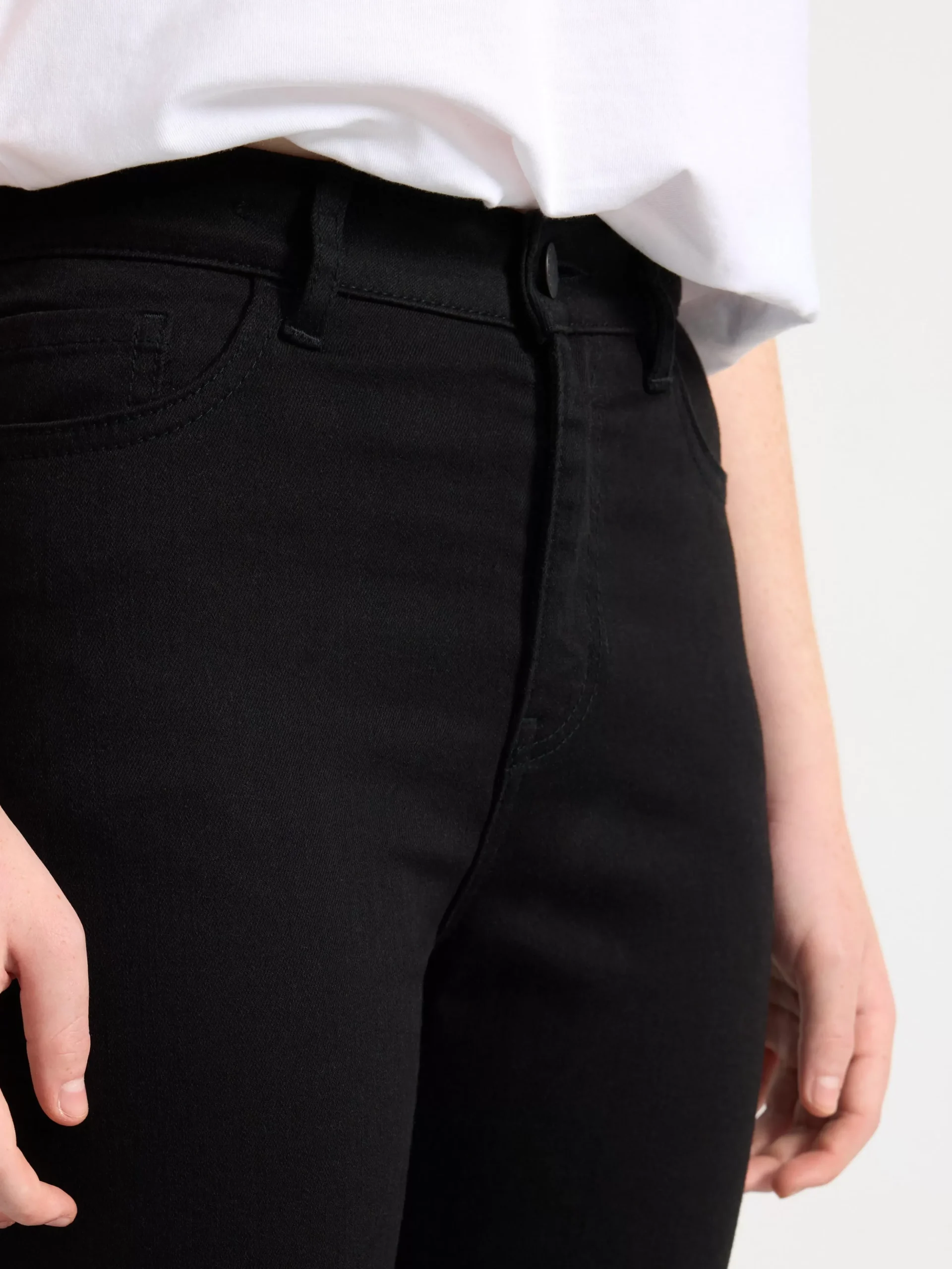 Jeans>Lindex Selma Superstretchiga Jeans Med Slim Fit Och Hog Midja Black