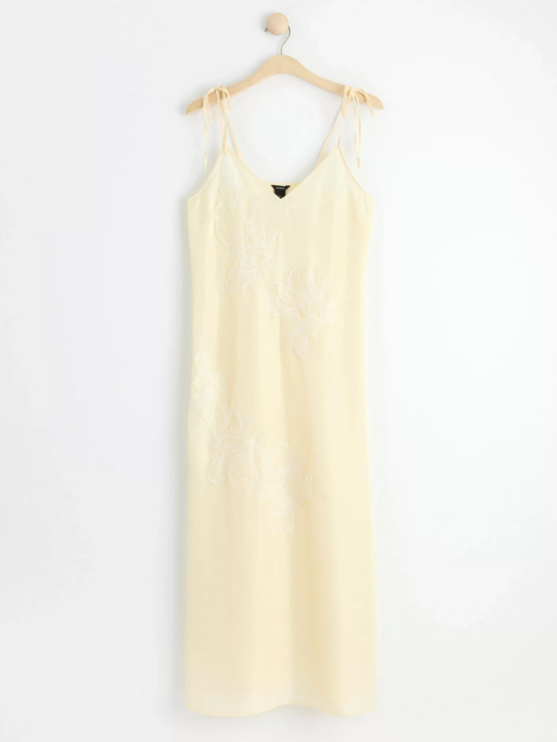 Klänningar>Lindex Slipklanning I Satin Med Blommor Off White
