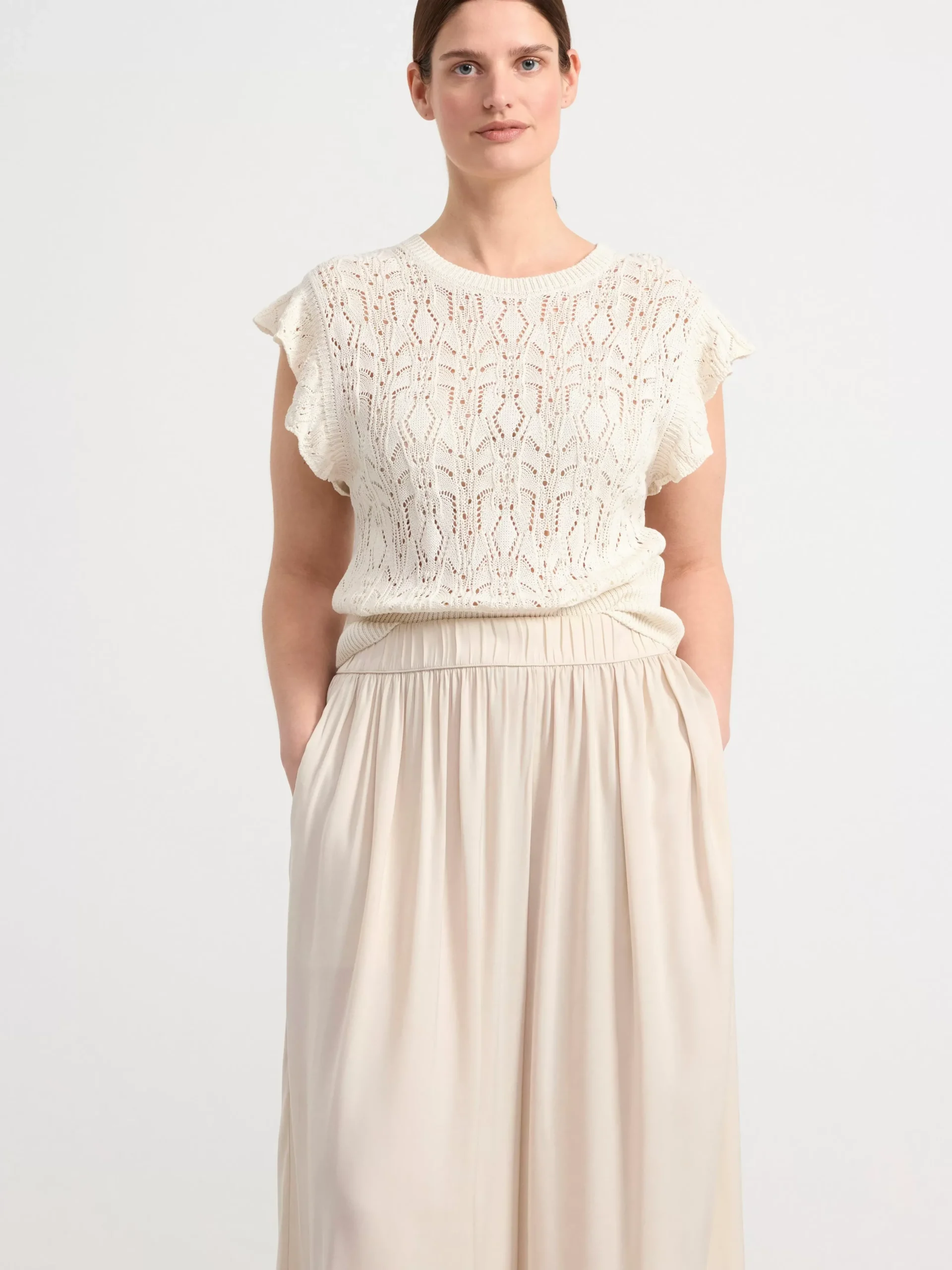 Toppar & T-Shirts>Lindex Stickad Armlos Topp Light White