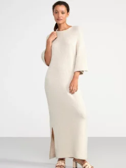Klänningar>Lindex Stickad Klanning Med Kort Arm Light Beige