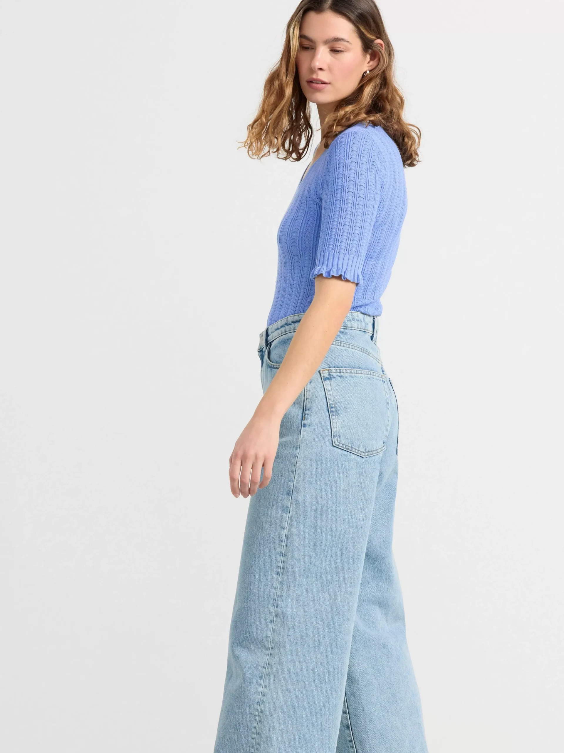 Toppar & T-Shirts>Lindex Stickad Topp Med Kort Arm Light Blue