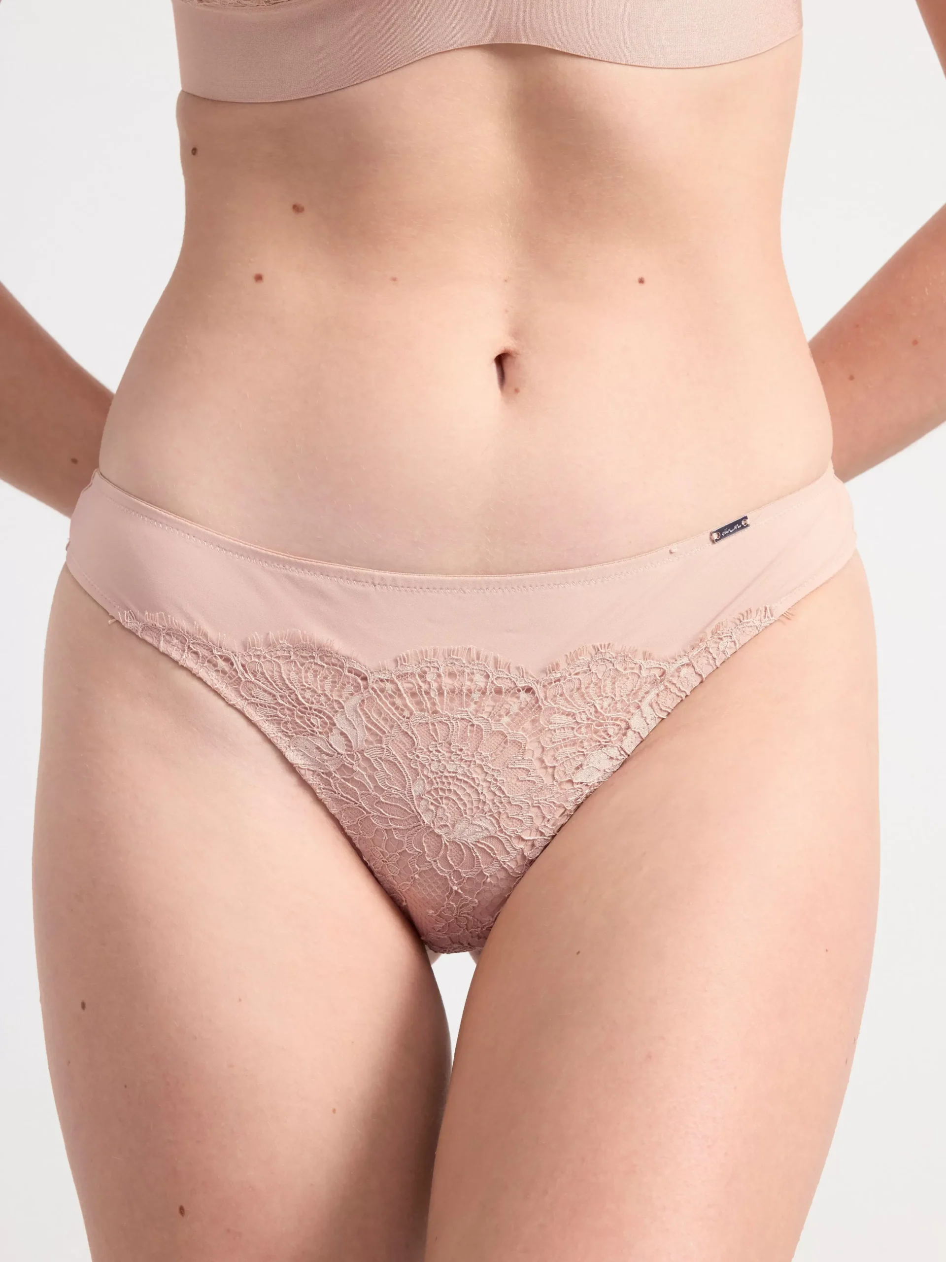 Trosor>Lindex Stringtrosa Low Beige