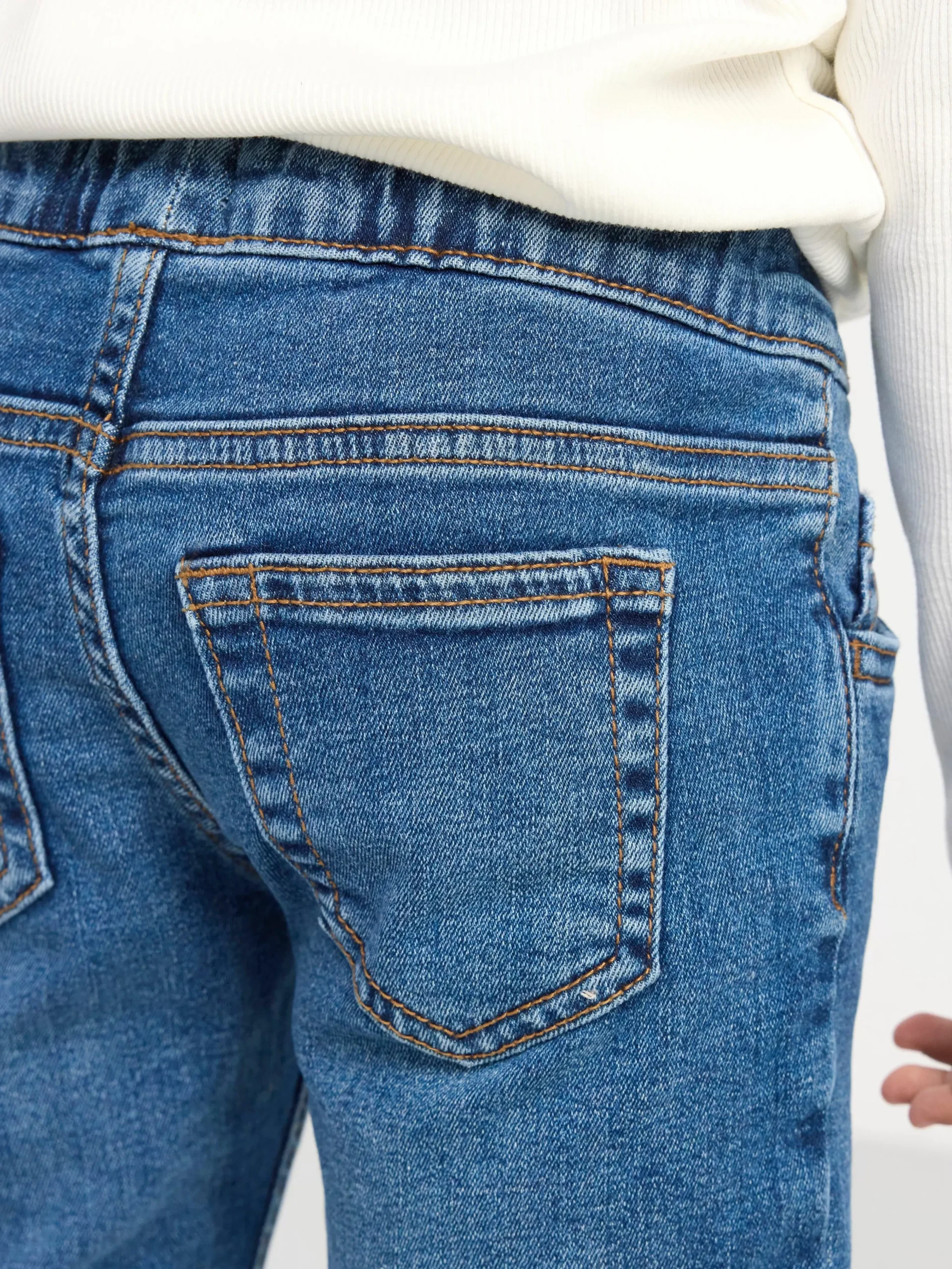 Jeans>Lindex Sture Jeans Med Rakt Ben Och Normalhog Pull-Up-Midja Denim