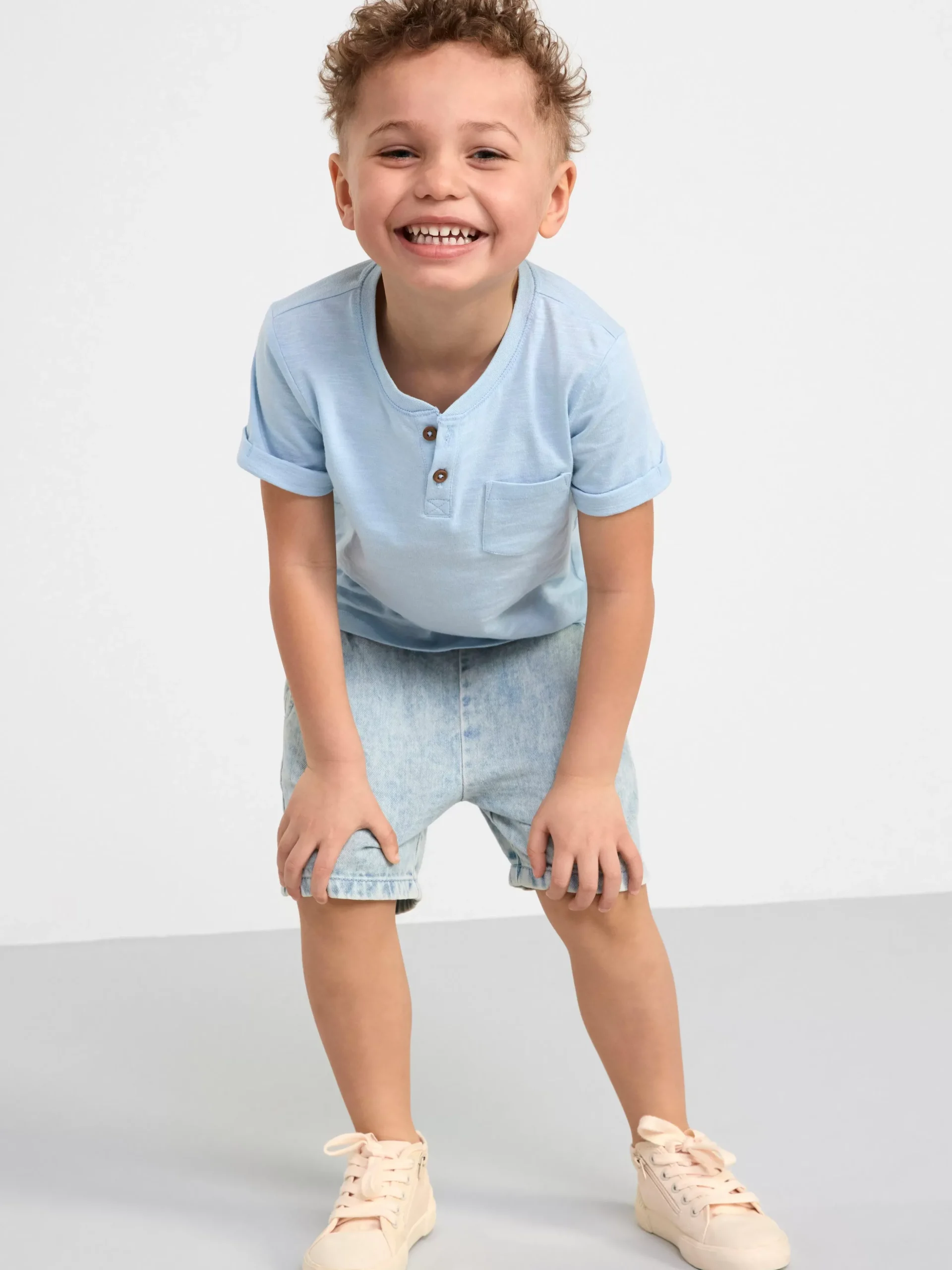 Byxor & Leggings>Lindex Sven Denimshorts Med Normalhog Midja Och Rakt Ben Light Denim