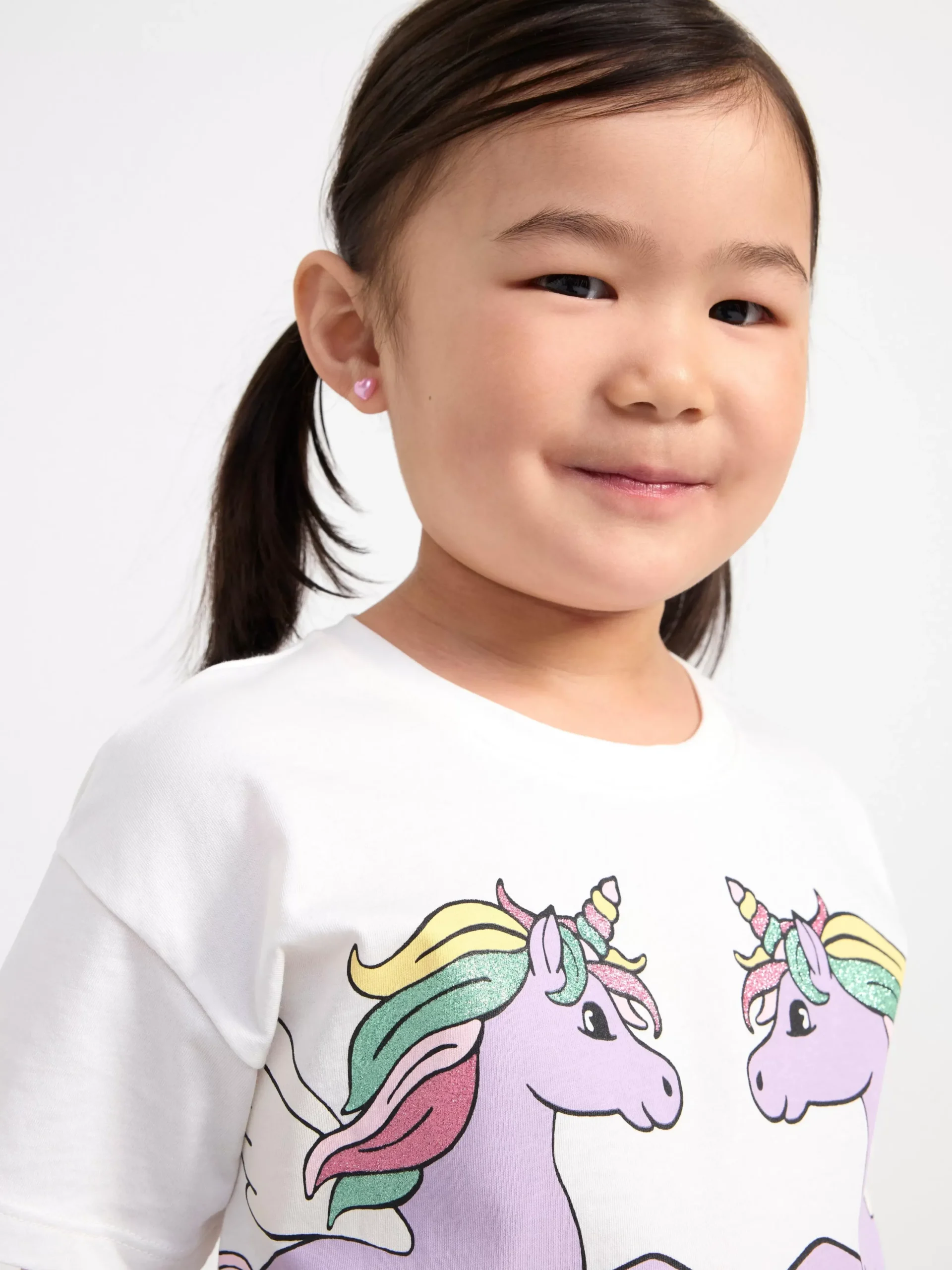 Toppar & T-Shirts>Lindex T Shirt I Oversize Modell Med Enhorningar Light Dusty White