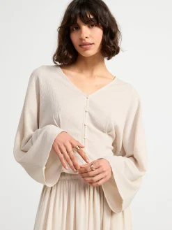 Toppar & T-Shirts>Lindex Trikablus Med Struktur Light Beige