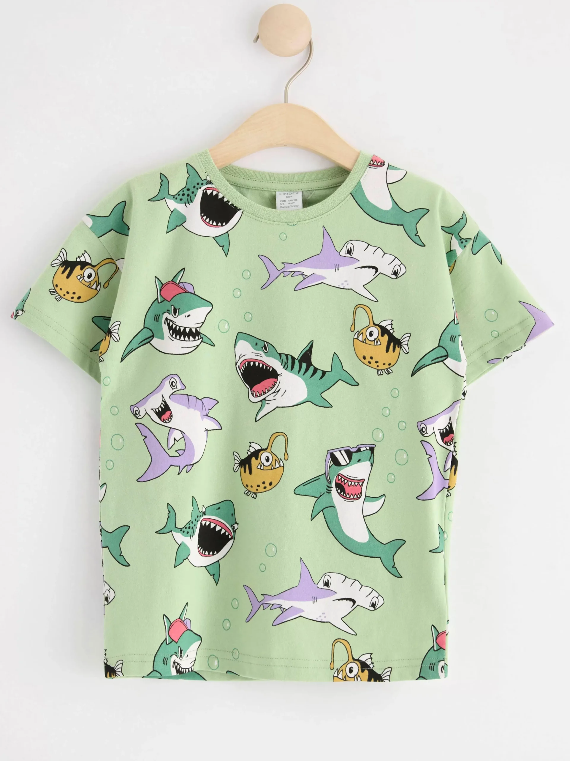 Toppar & T-Shirts>Lindex T-Shirt Med Hajmonster Light Dusty Green