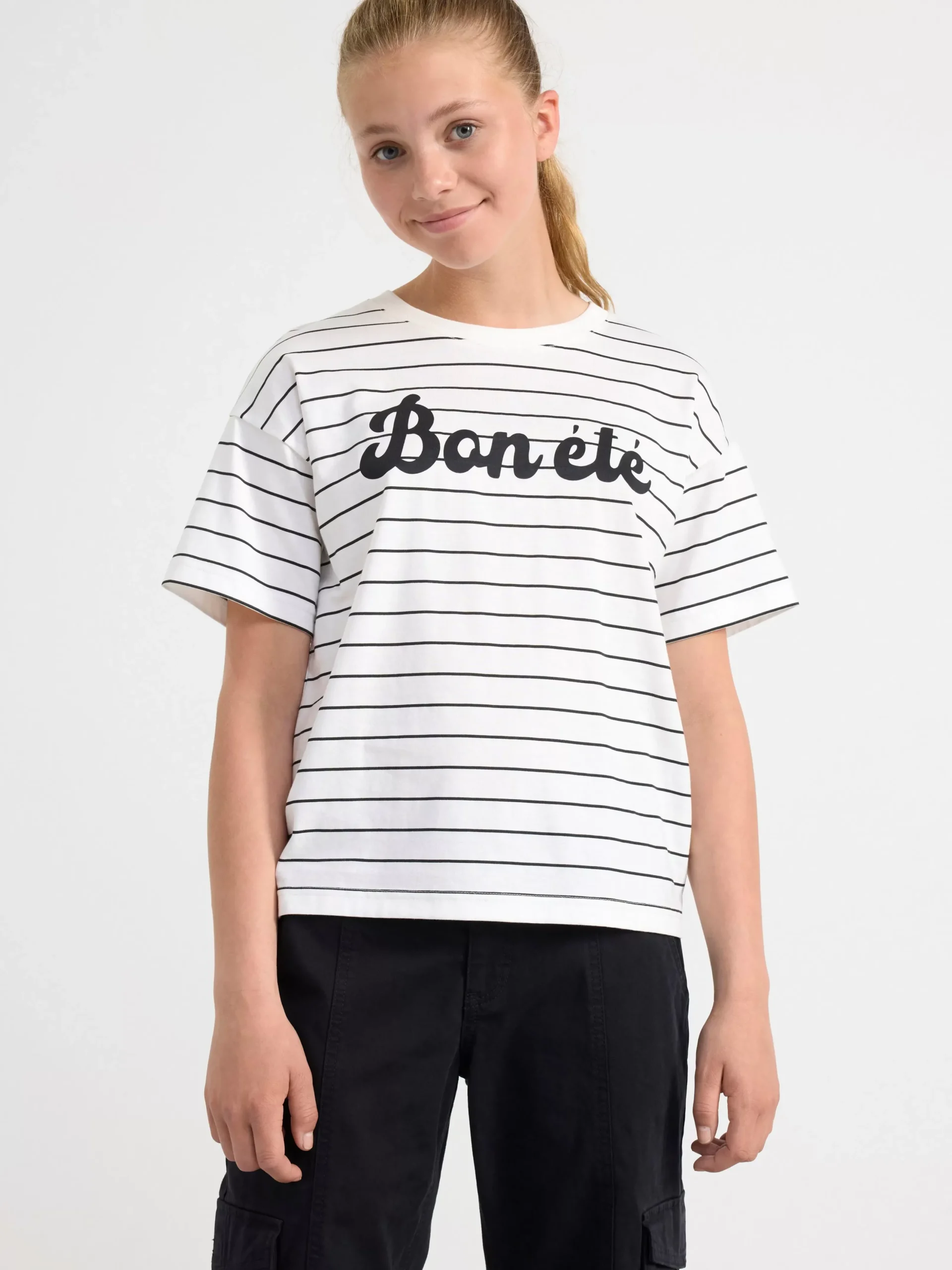 Toppar & T-Shirts>Lindex T-Shirt Med Text Och Rander Off White