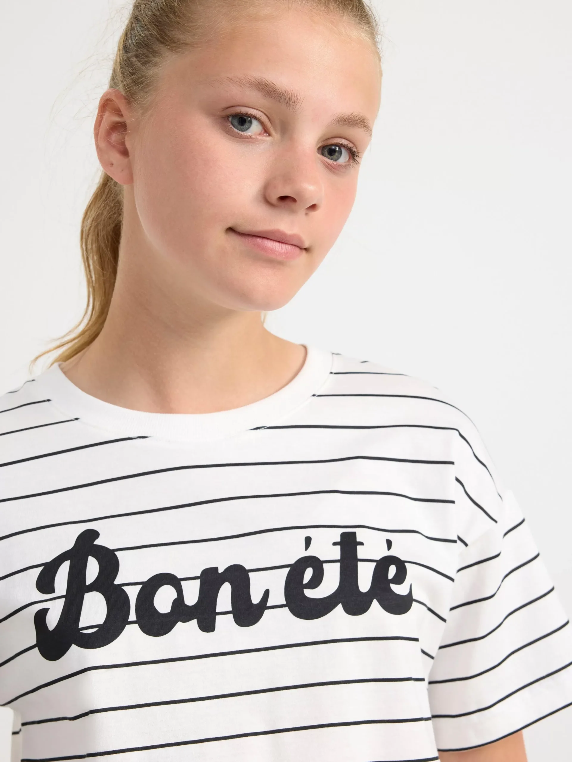 Toppar & T-Shirts>Lindex T-Shirt Med Text Och Rander Off White